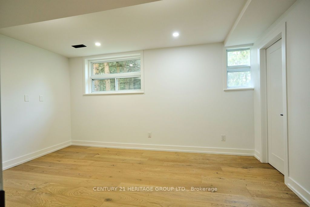5732 10 Line Property Photo 27