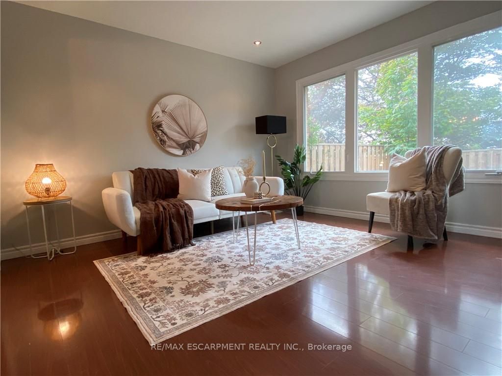 1025 Upper Gage Avenue 3 Property Photo 1