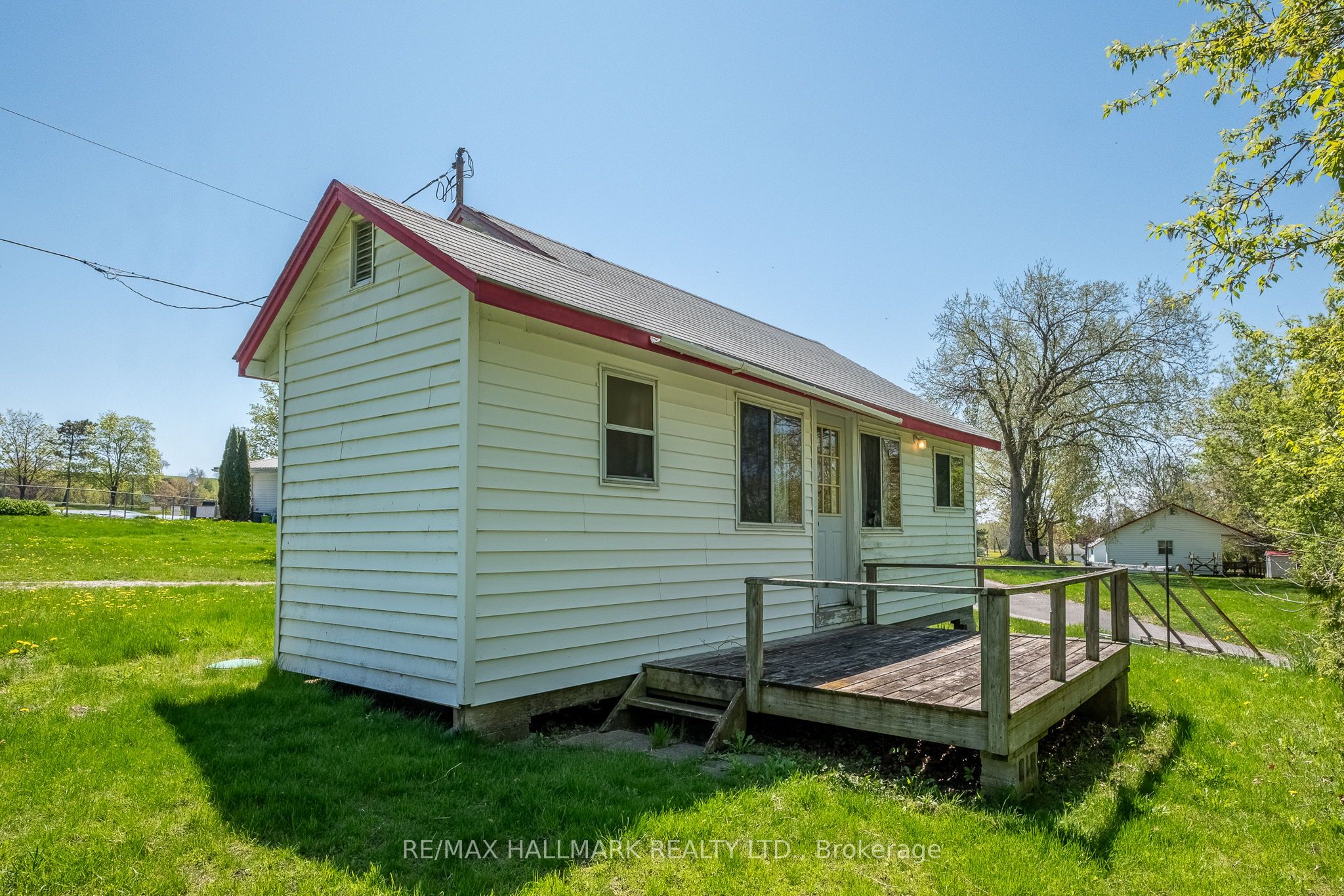 #112 - 449 Island View Road Property Photo 3
