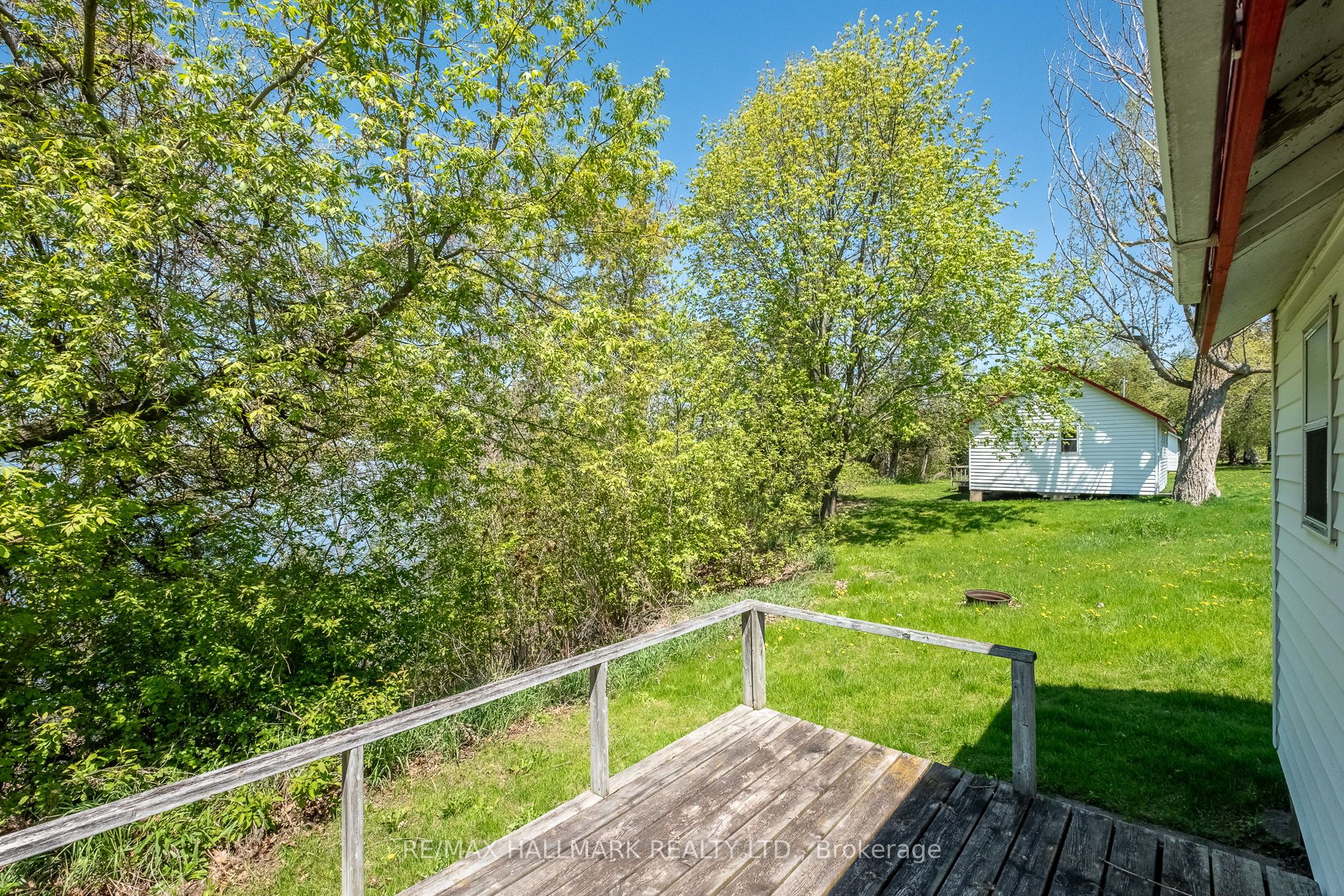 #112 - 449 Island View Road Property Photo 4