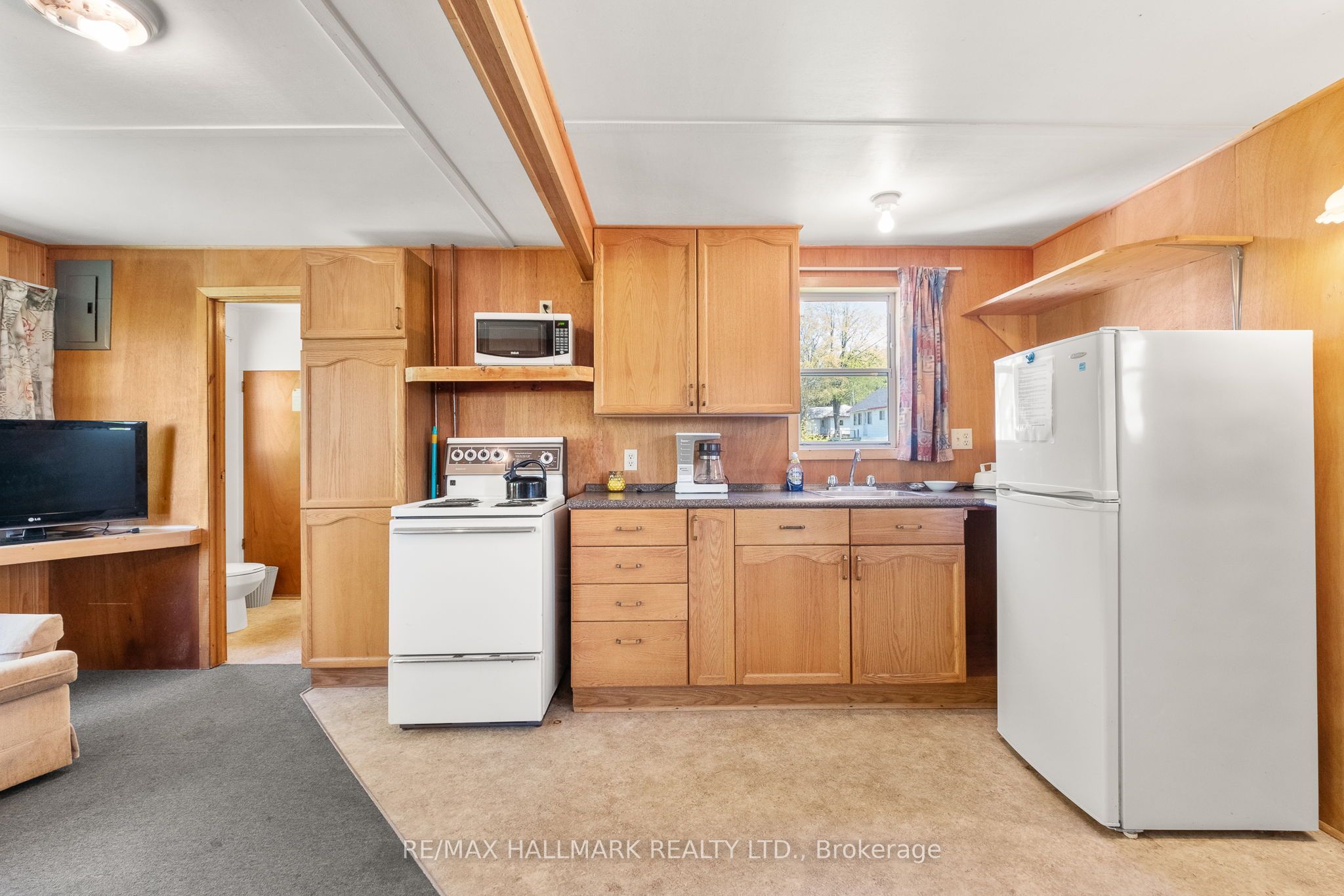 #112 - 449 Island View Road Property Photo 8