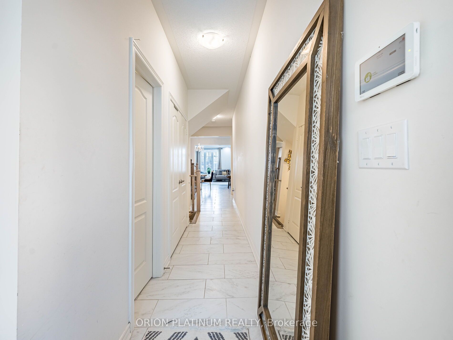 22 Holcomb Terrace Property Photo 5