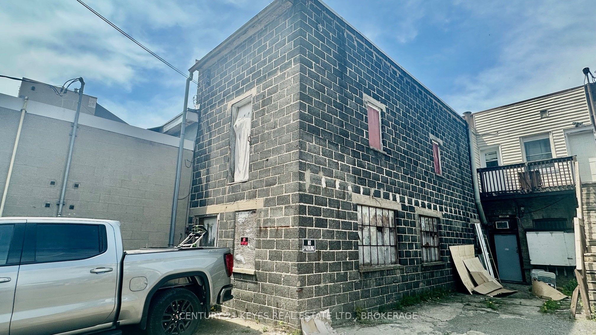 179 King St E Property Photo 16