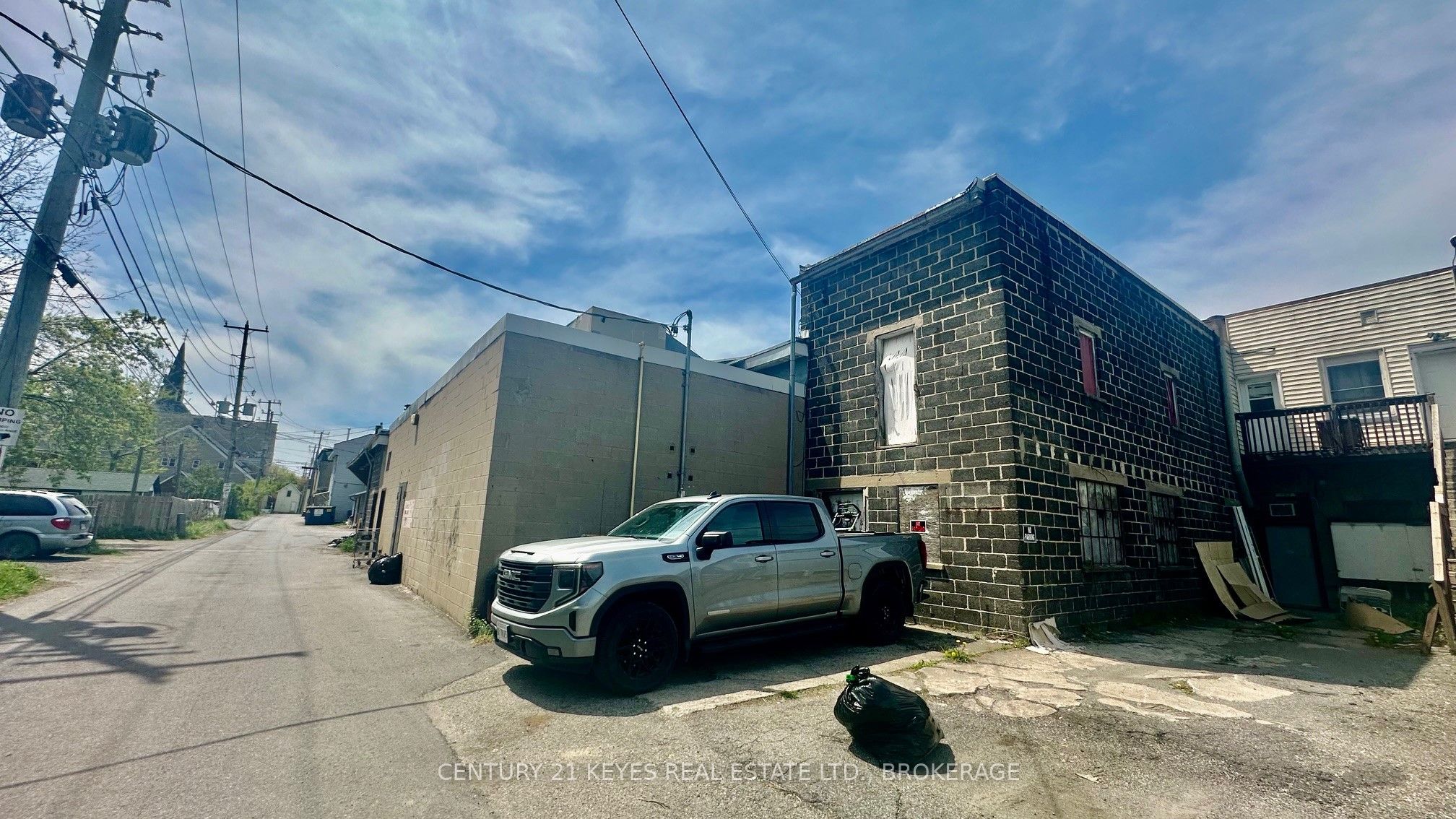 179 King St E Property Photo 17