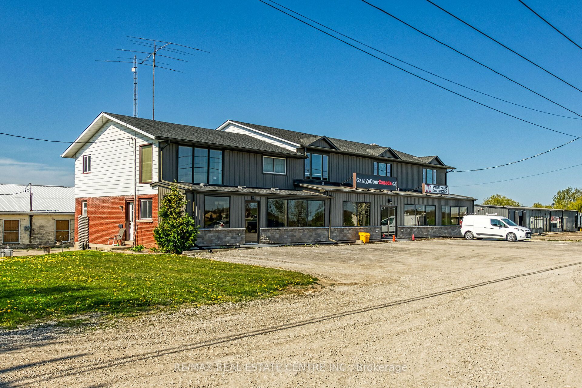 8268 Highway No 20 Highway Property Photo 1