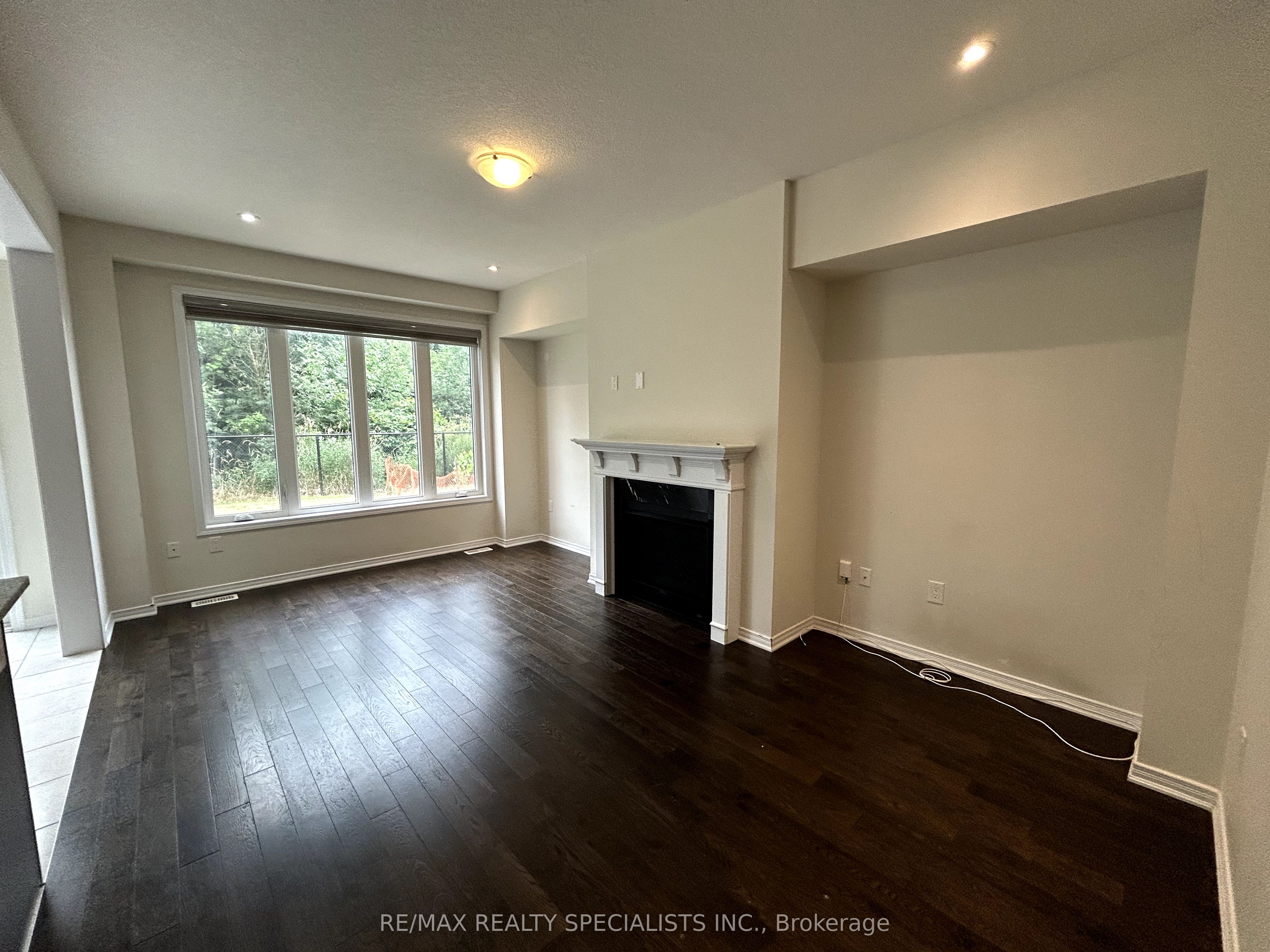 243 Bedrock Drive Property Photo 7