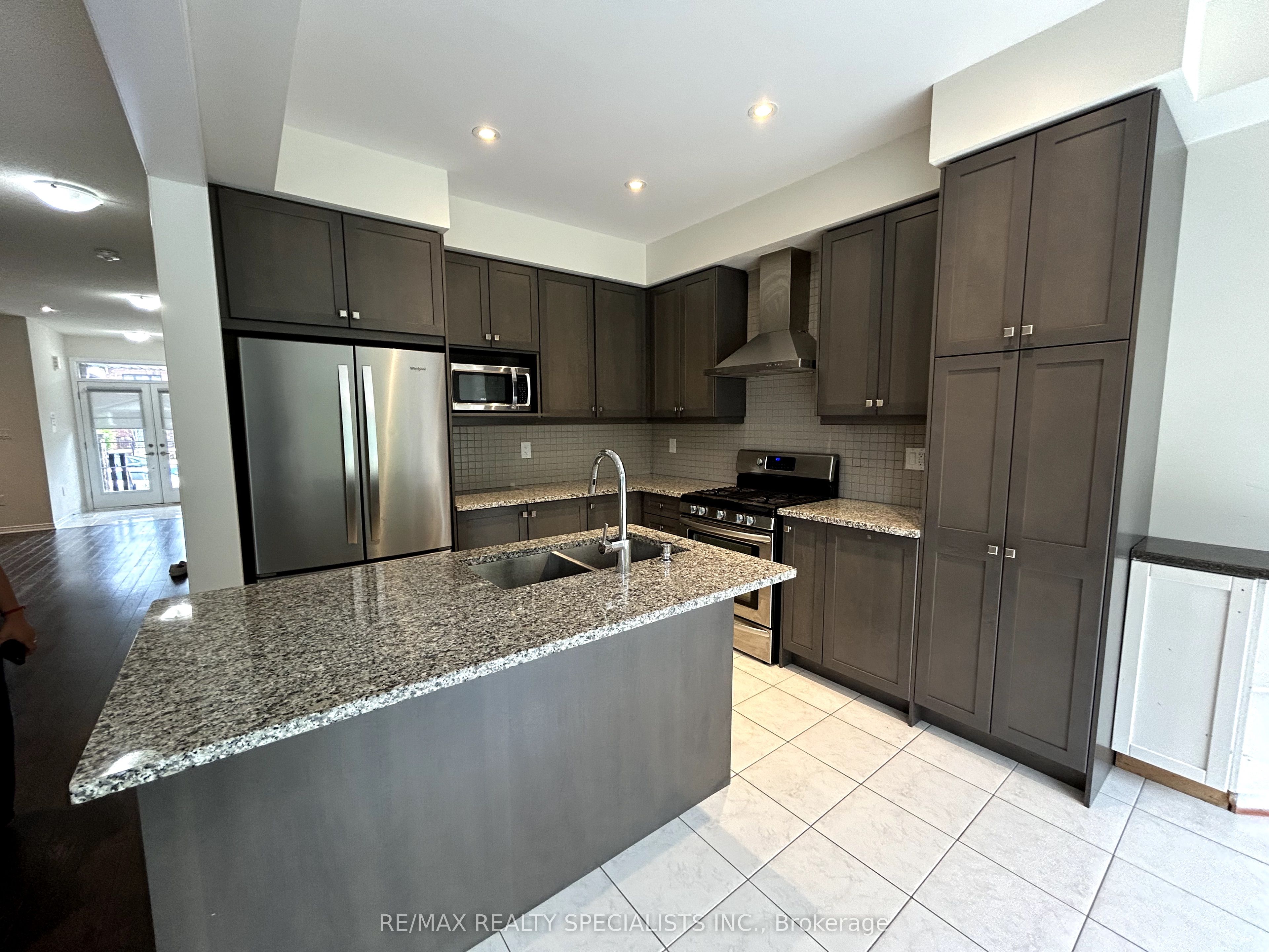 243 Bedrock Drive Property Photo 9
