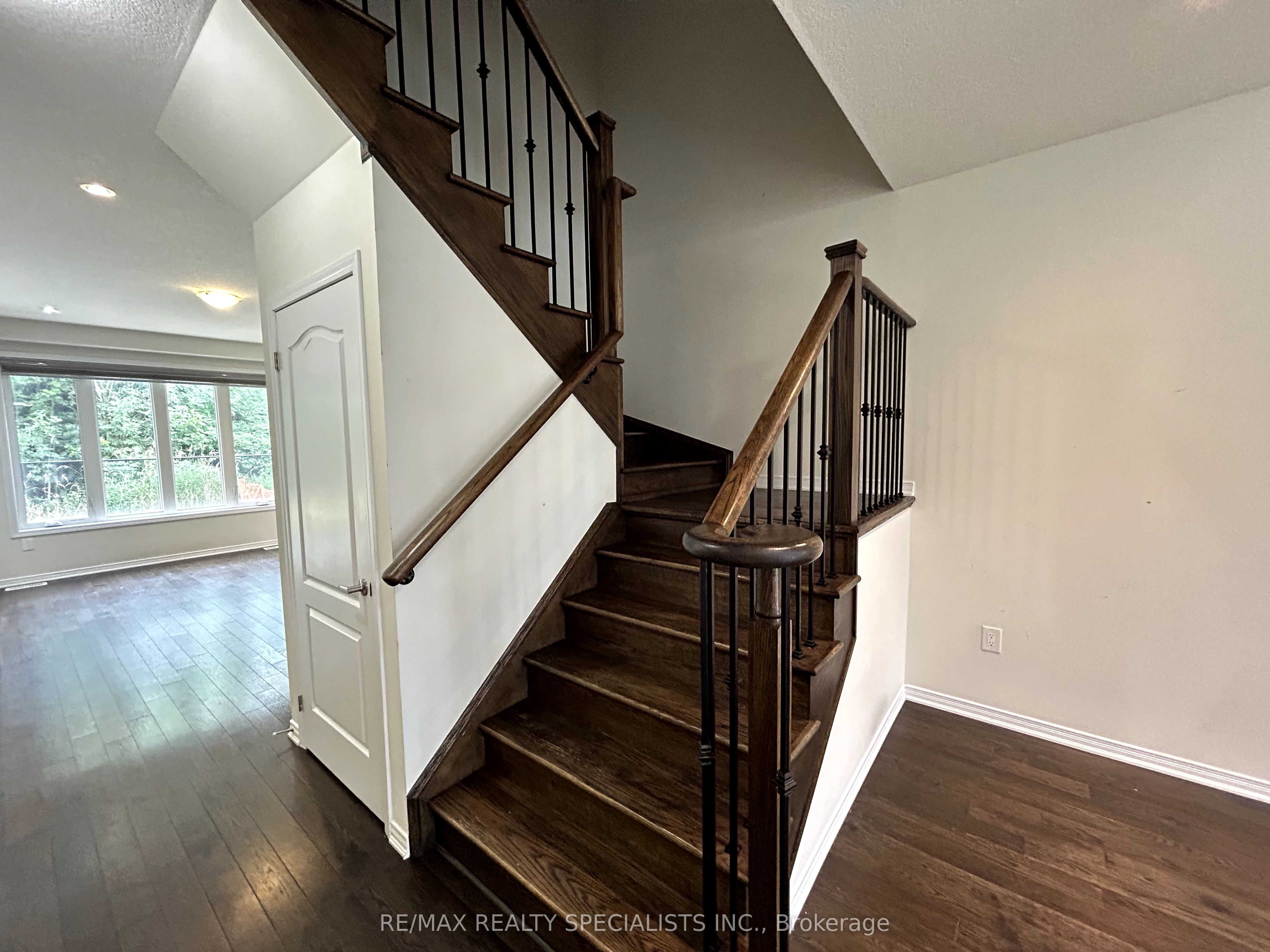 243 Bedrock Drive Property Photo 13