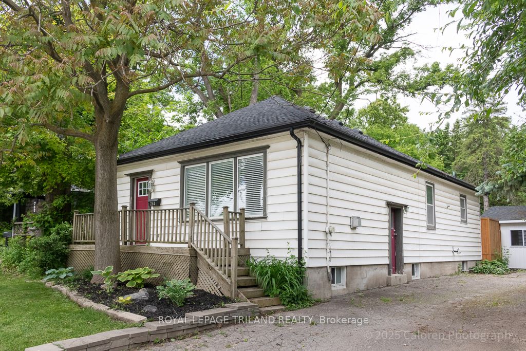 253 Riverside Drive Property Photo 2