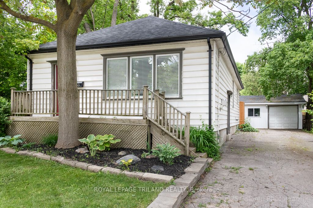 253 Riverside Drive Property Photo 3