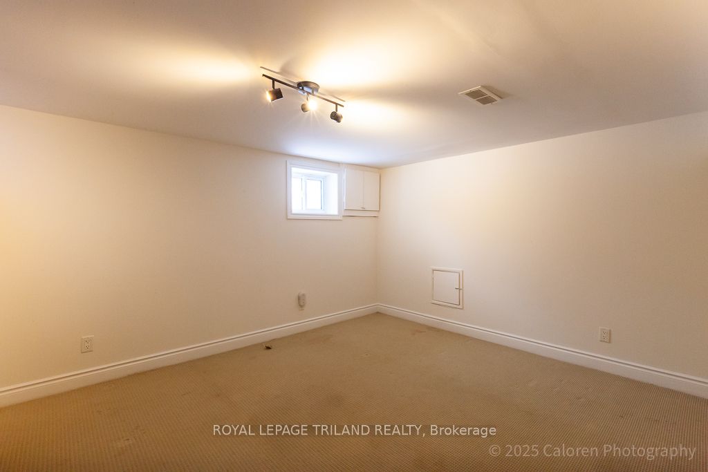 253 Riverside Drive Property Photo 39