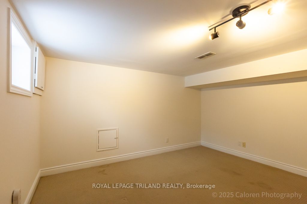253 Riverside Drive Property Photo 41