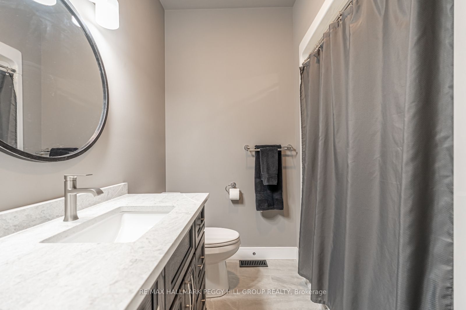 4571 Aspdin Road Property Photo 16