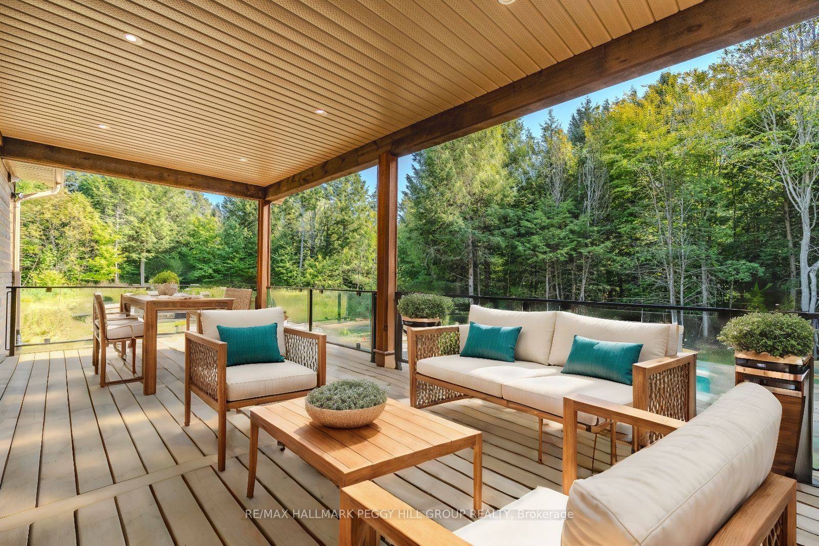 4571 Aspdin Road Property Photo 18