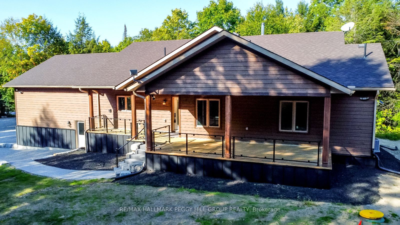 4571 Aspdin Road Property Photo 23