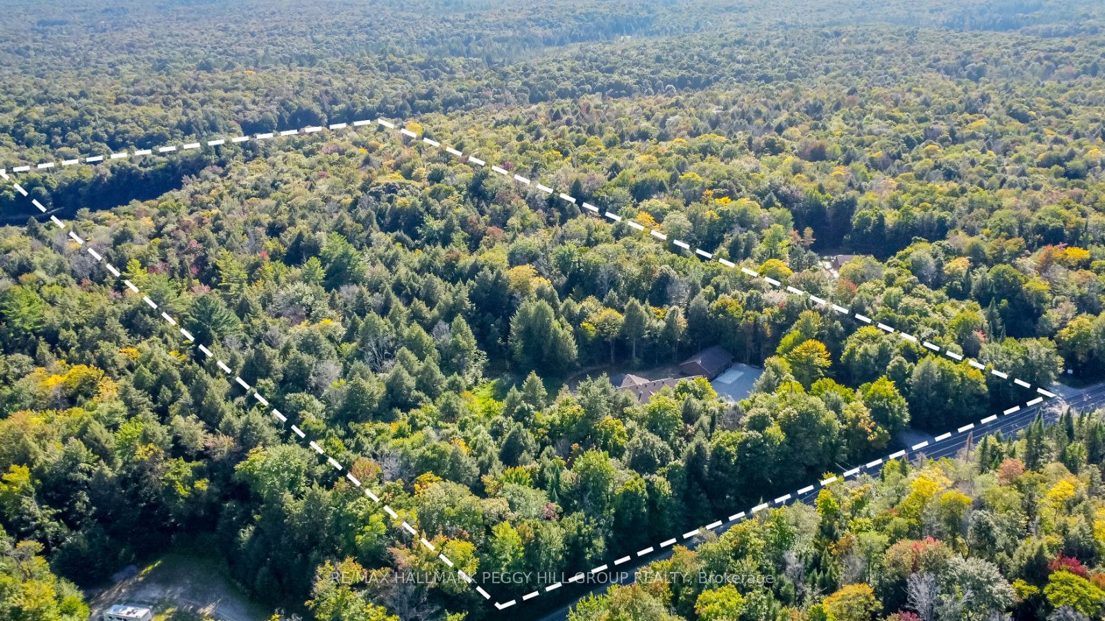 4571 Aspdin Road Property Photo 25