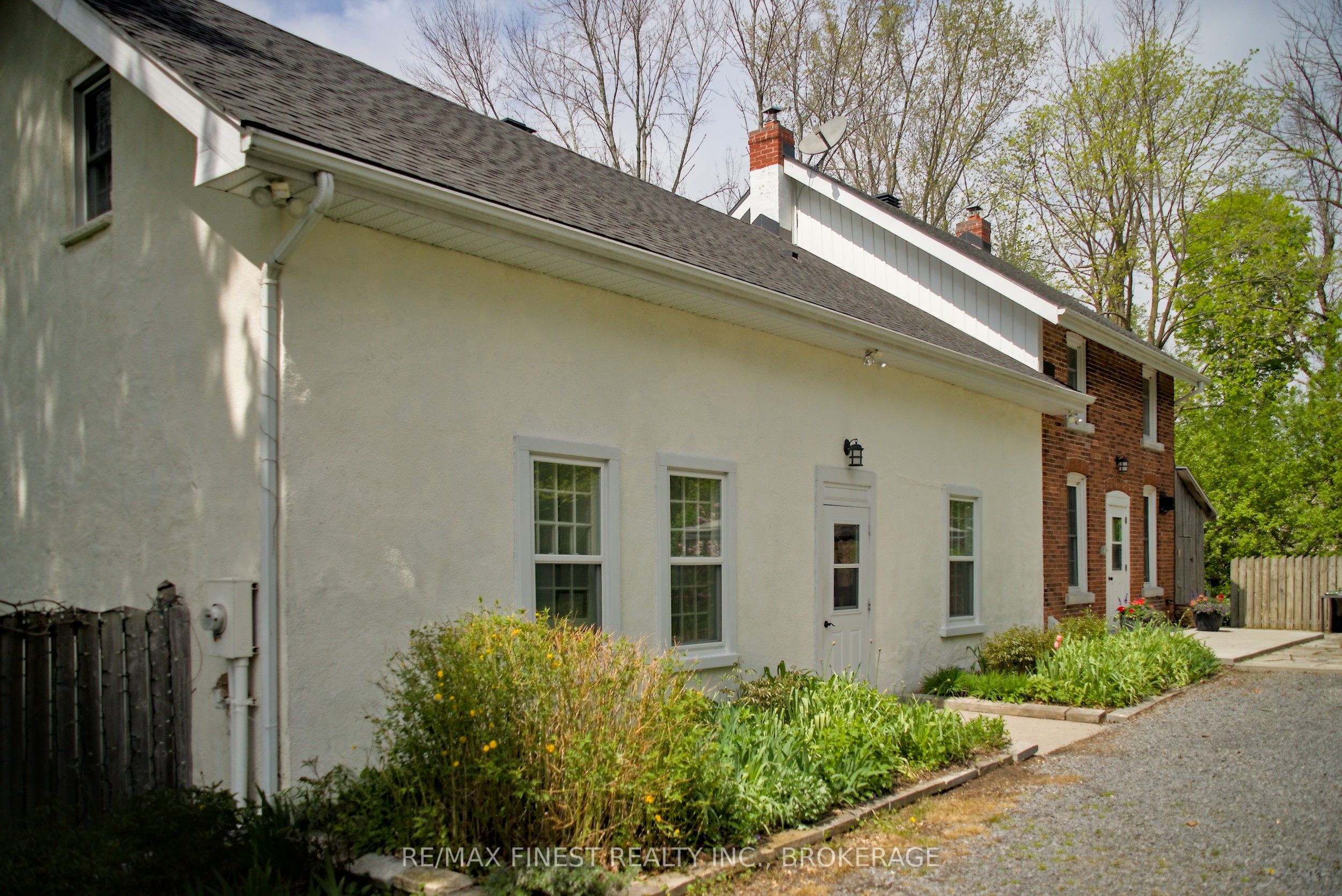 2750 Front Road