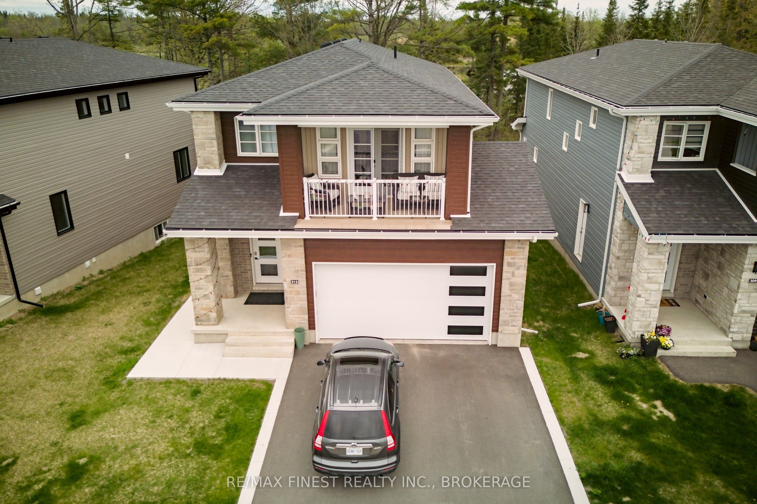 313 Pratt Drive Property Photo 1