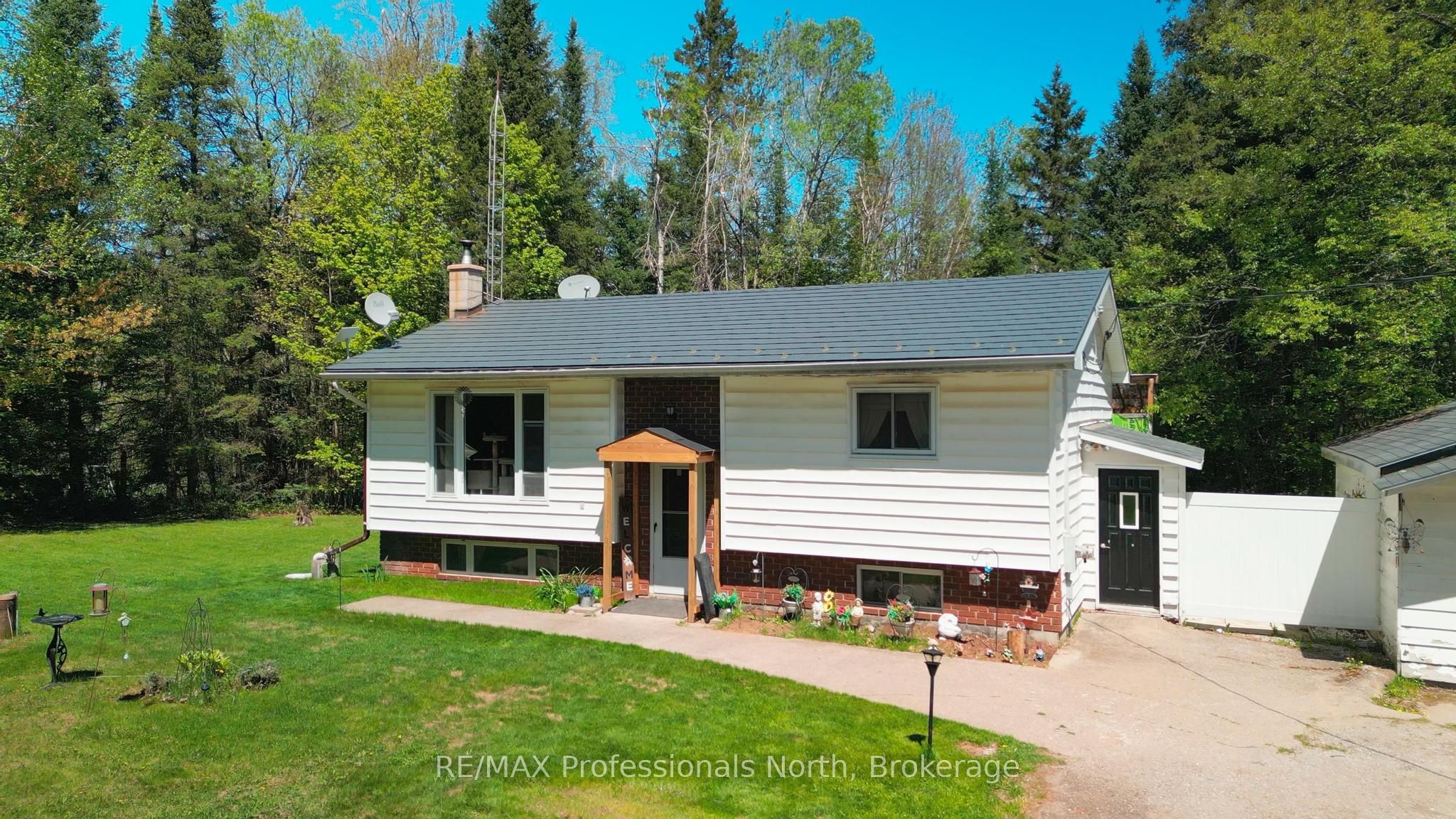 1204 Bacon Rd Property Photo 1
