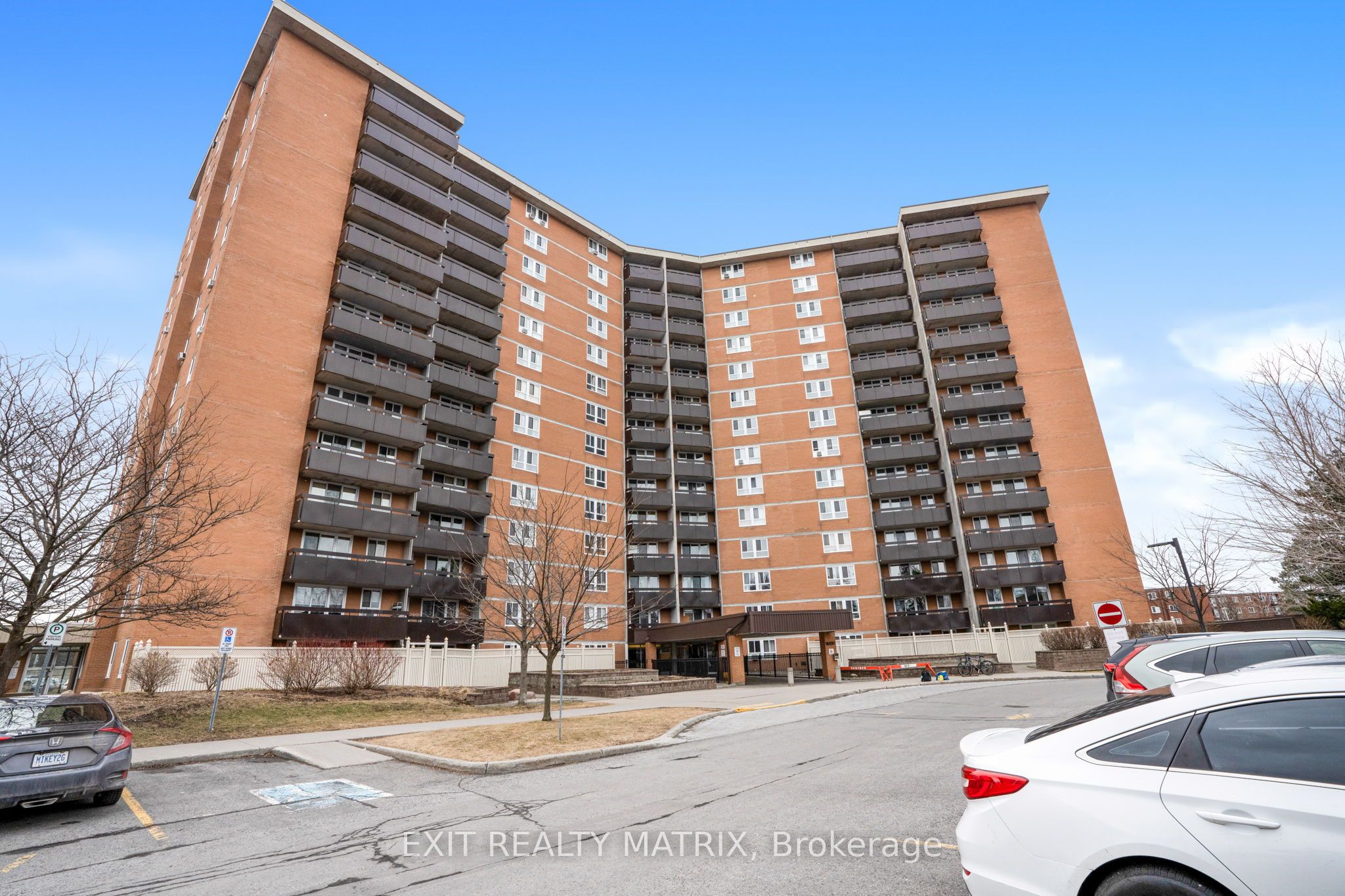 #217 - 2000 Jasmine Crescent