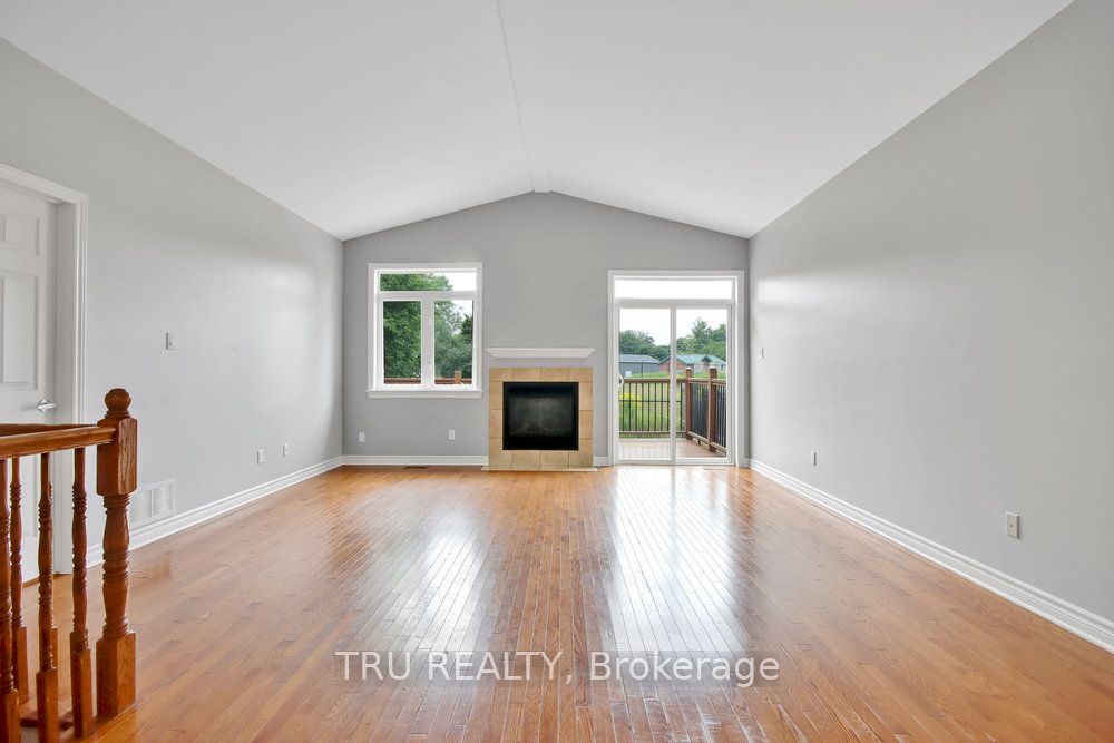 108 Villageview Private Property Photo 14