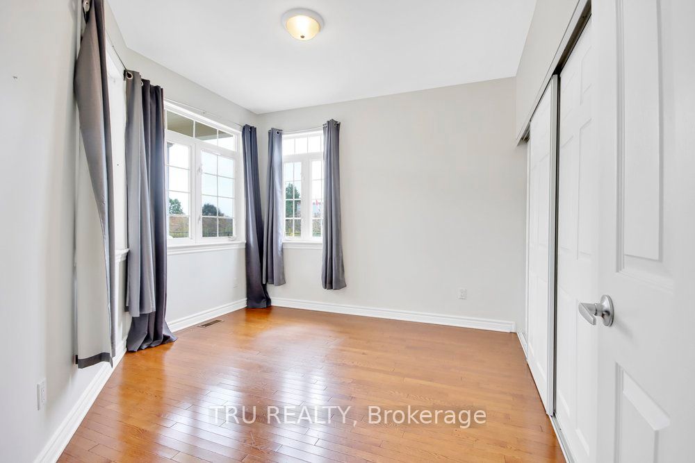 108 Villageview Private Property Photo 22