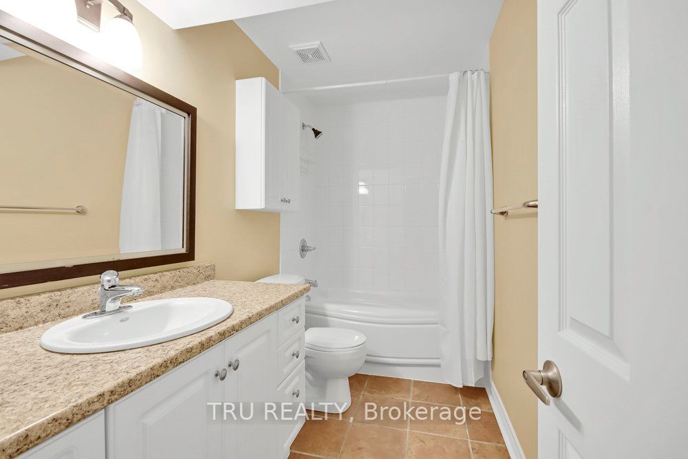 108 Villageview Private Property Photo 29