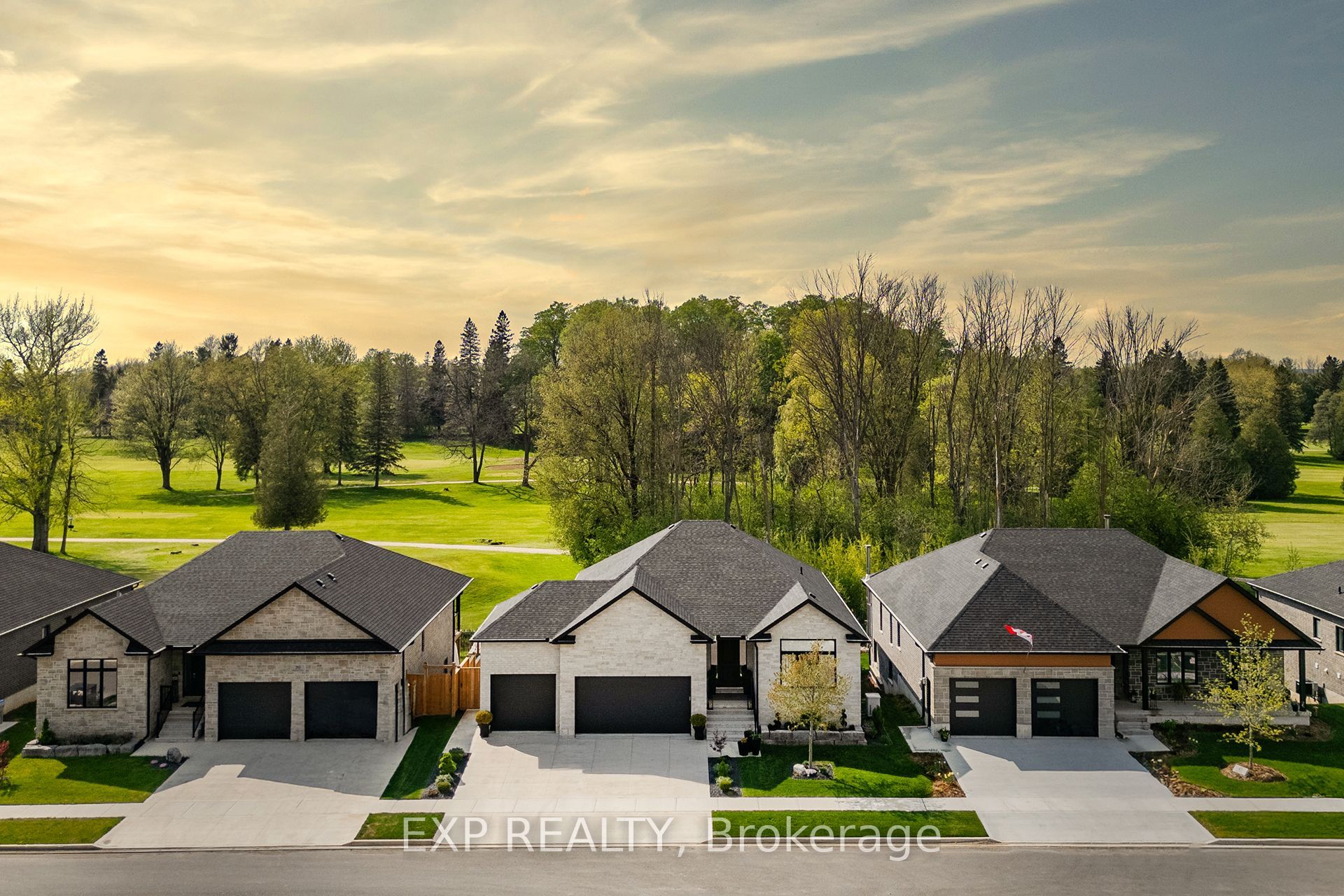 41 Gilmer Crescent Property Photo 1