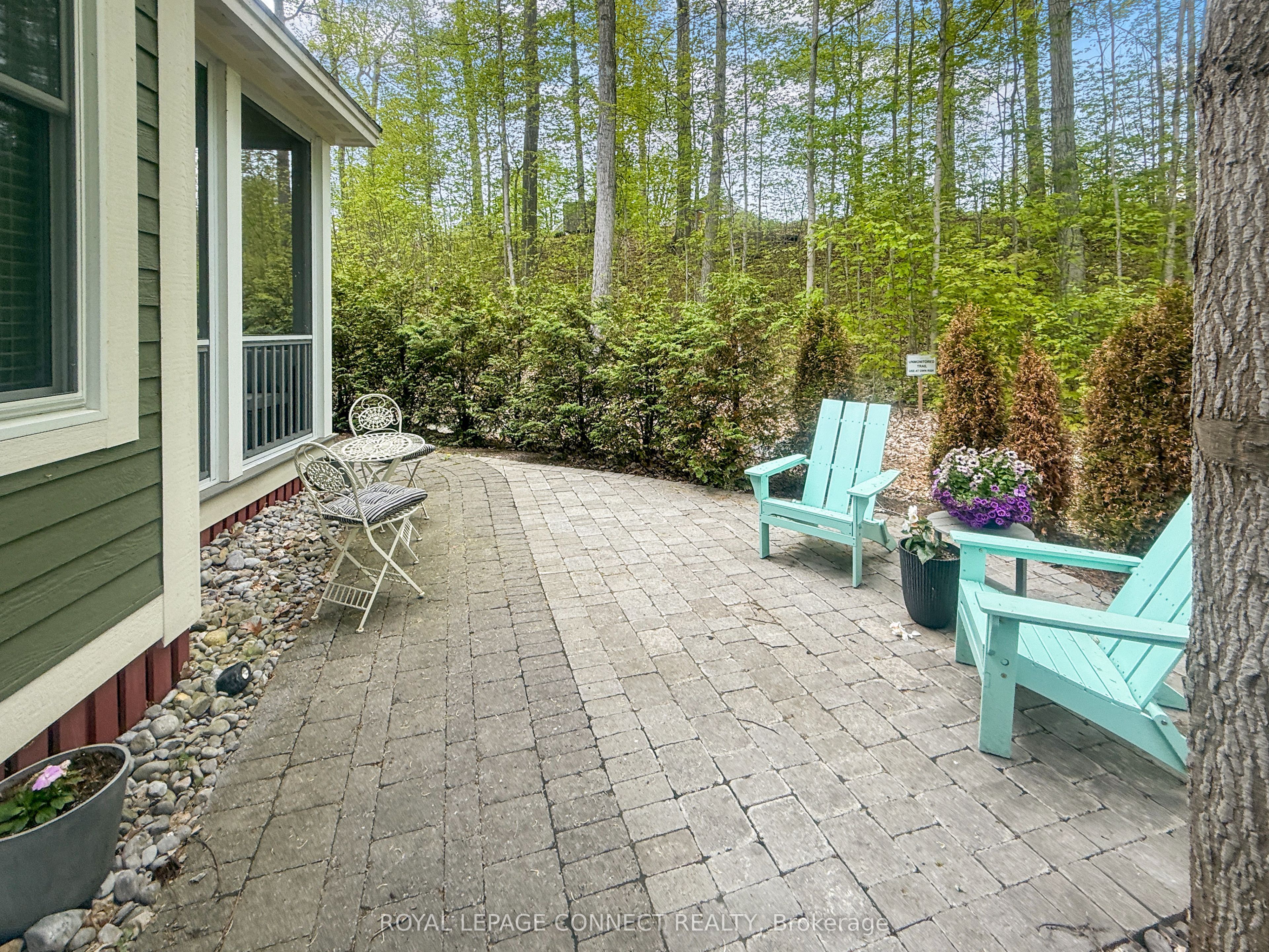 #199 - 32 Hollow Lane Property Photo 6
