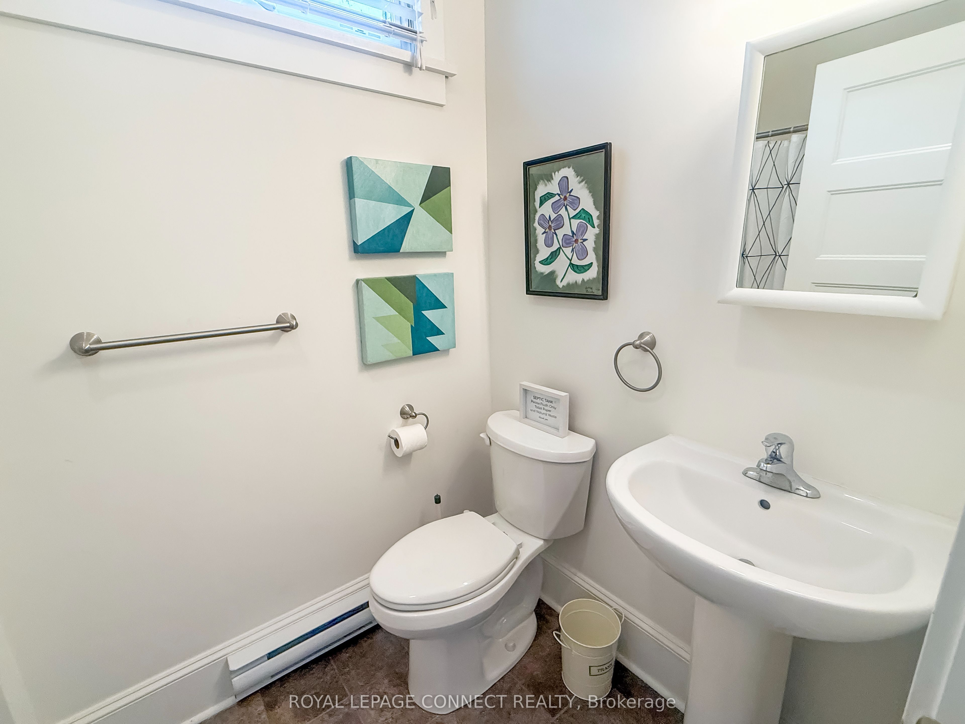 #199 - 32 Hollow Lane Property Photo 14