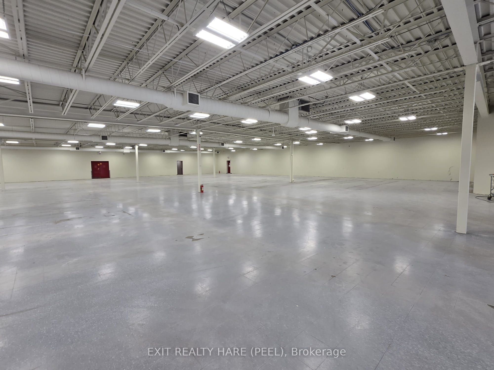 1780 Wharncliffe Road Property Photo 6
