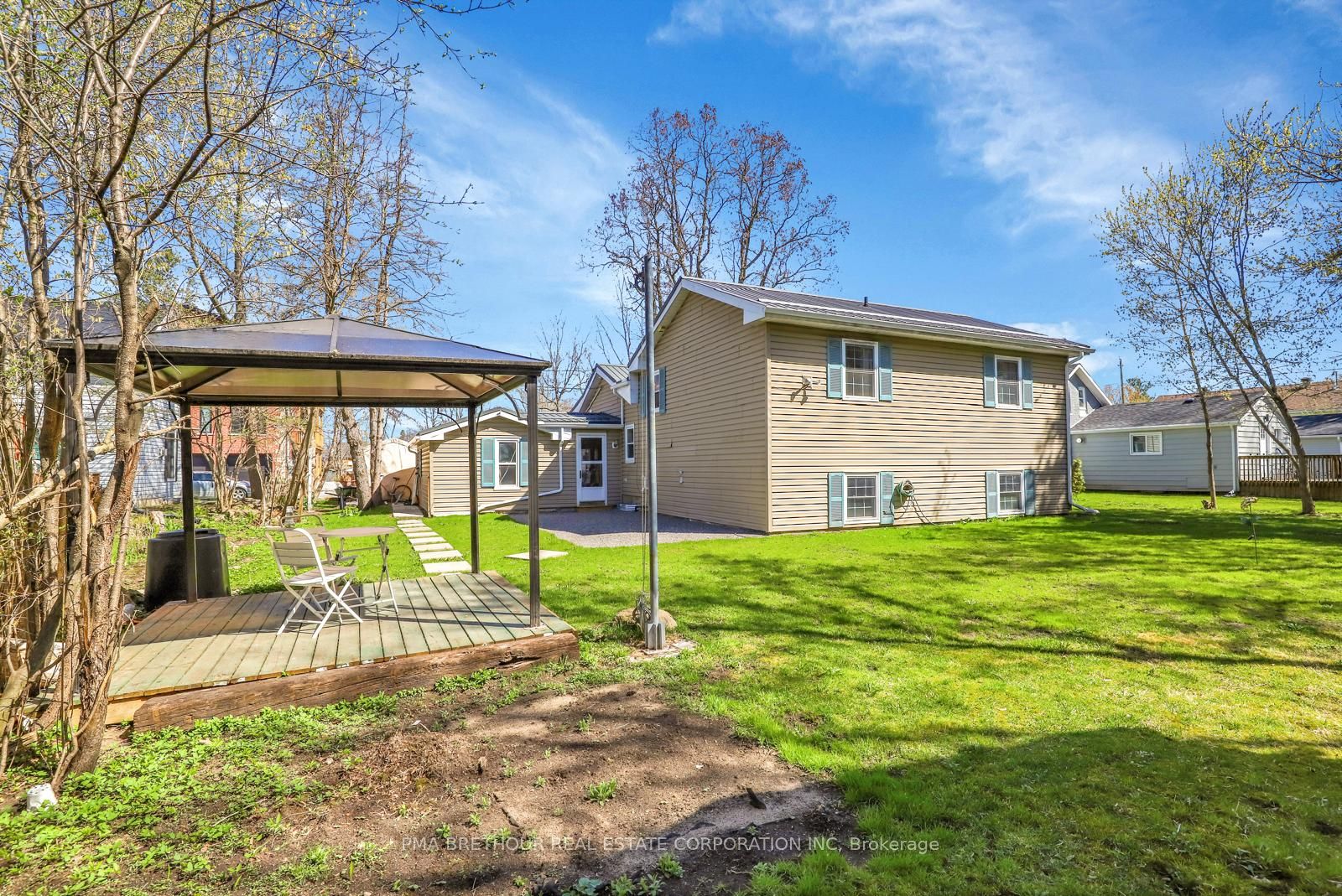 112 Drummond Street Property Photo 5
