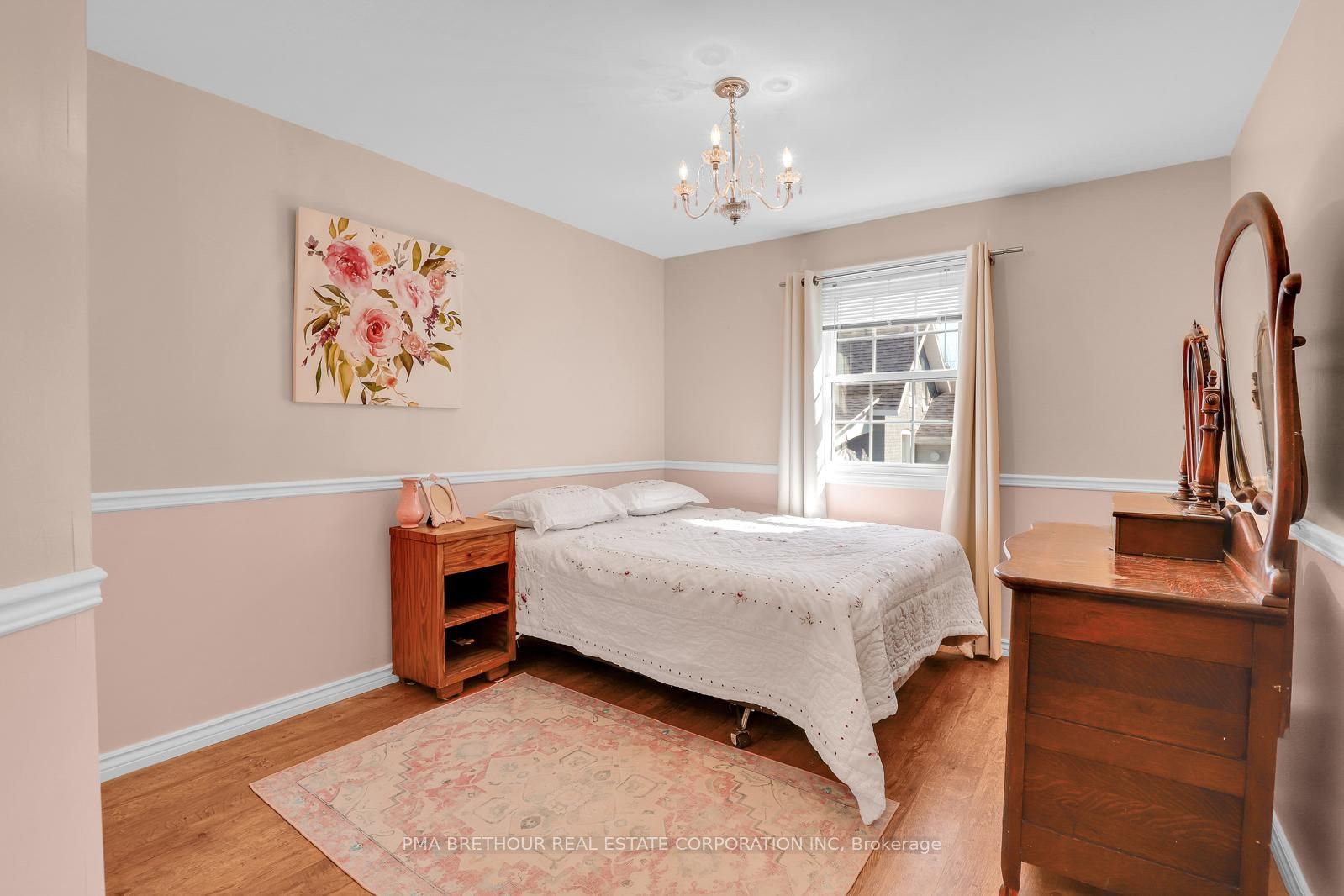 112 Drummond Street Property Photo 23