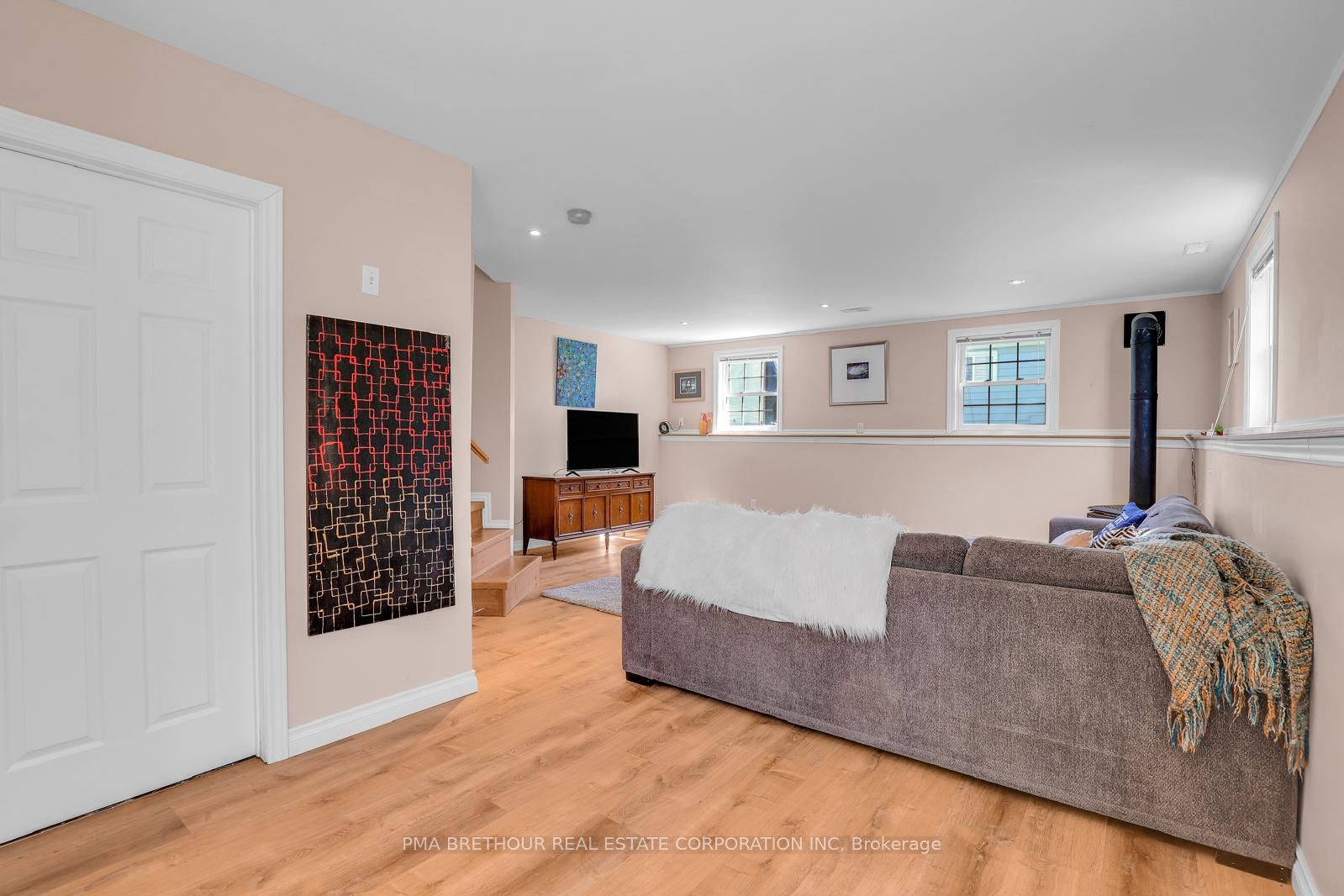112 Drummond Street Property Photo 26
