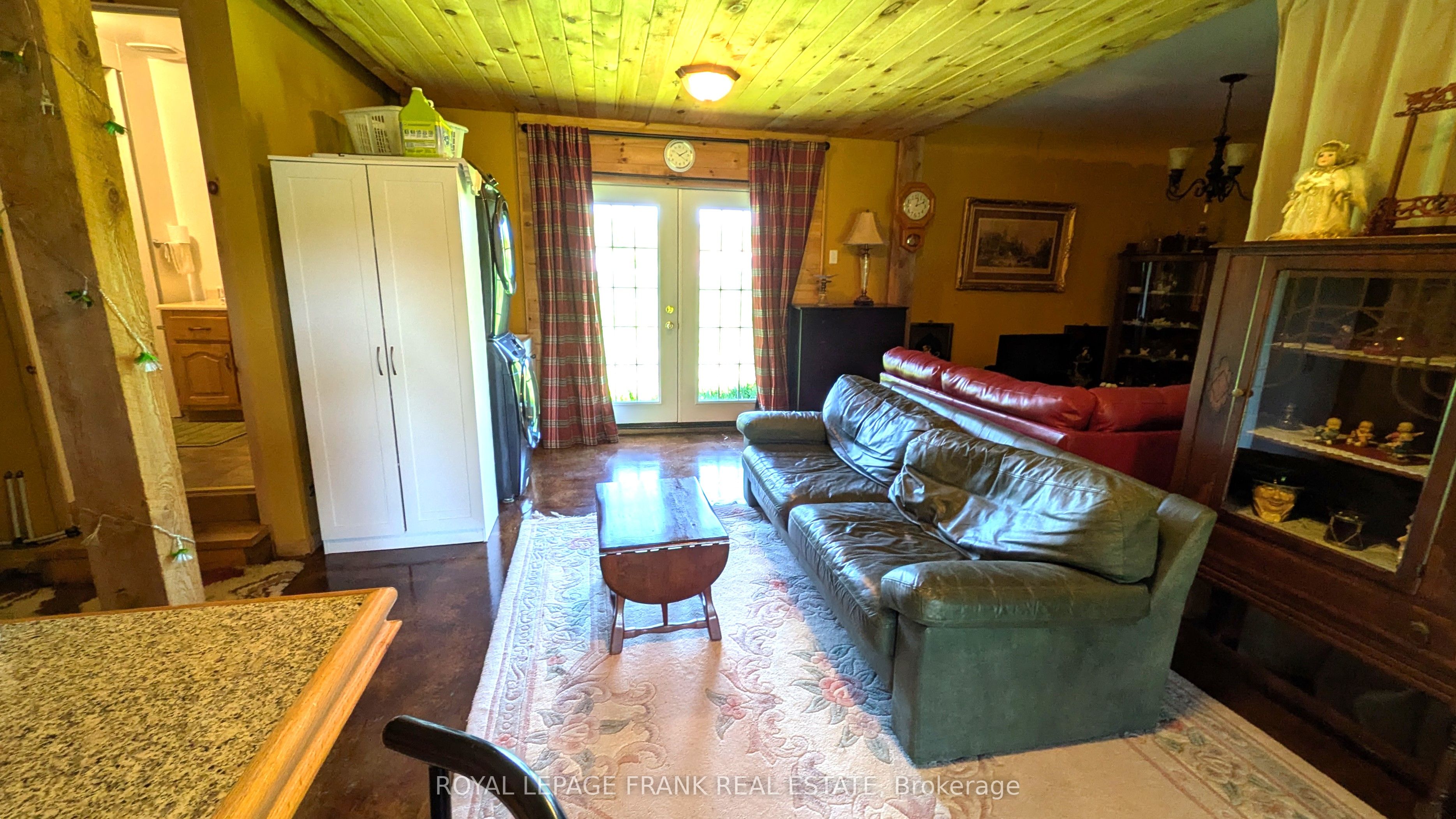 260 James St Property Photo 10