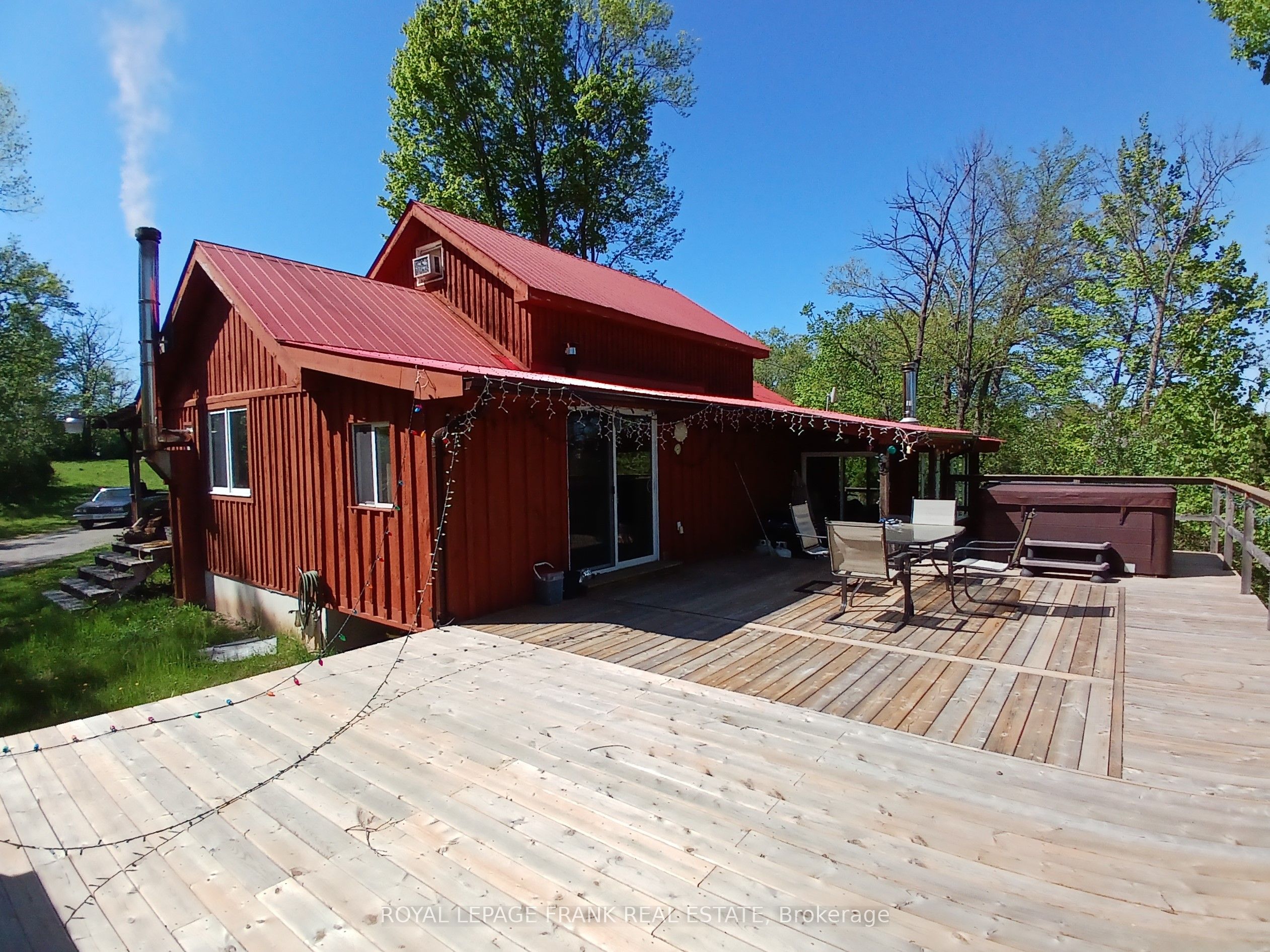 260 James St Property Photo 16