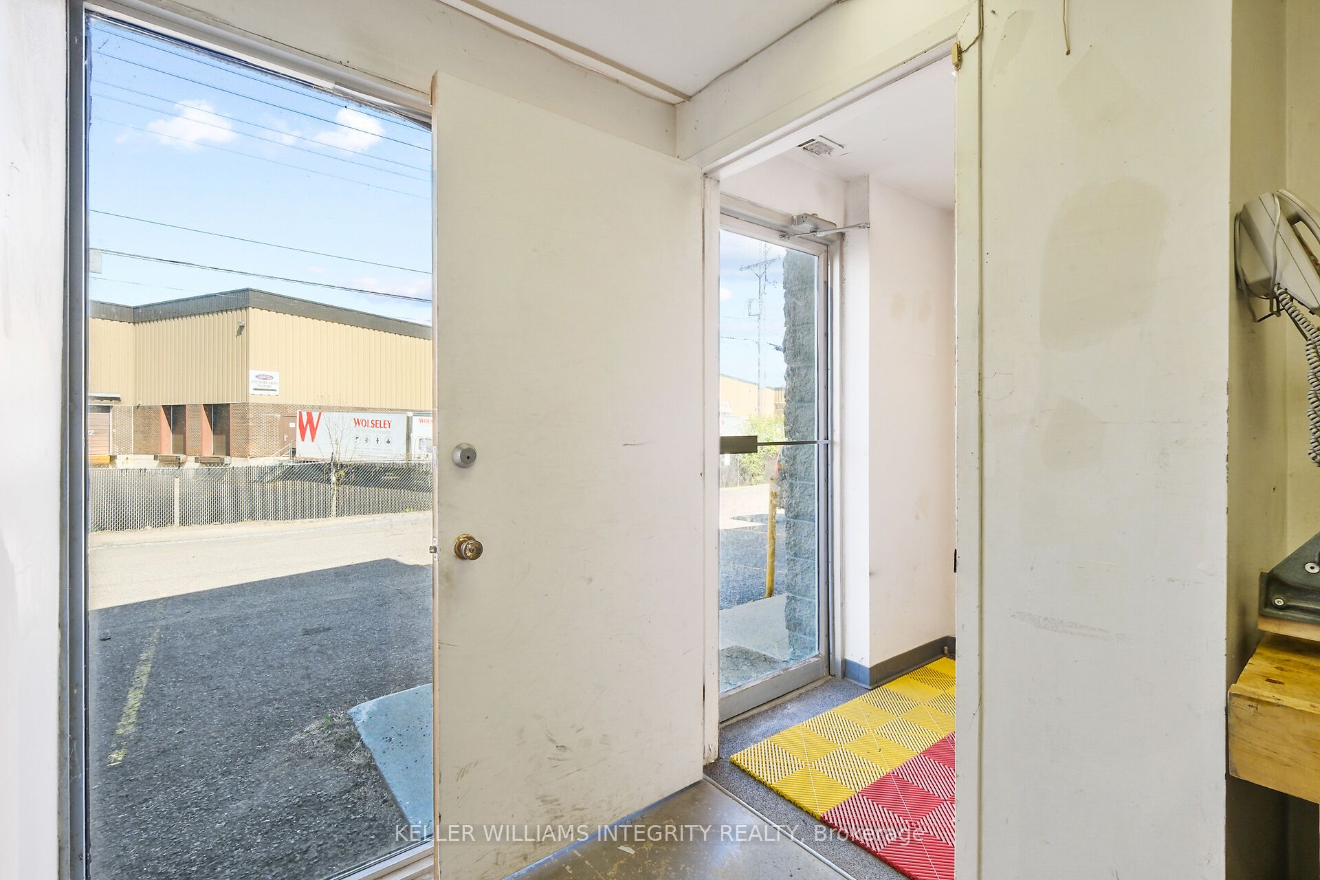 #17 - 2485 Lancaster Road Property Photo 10