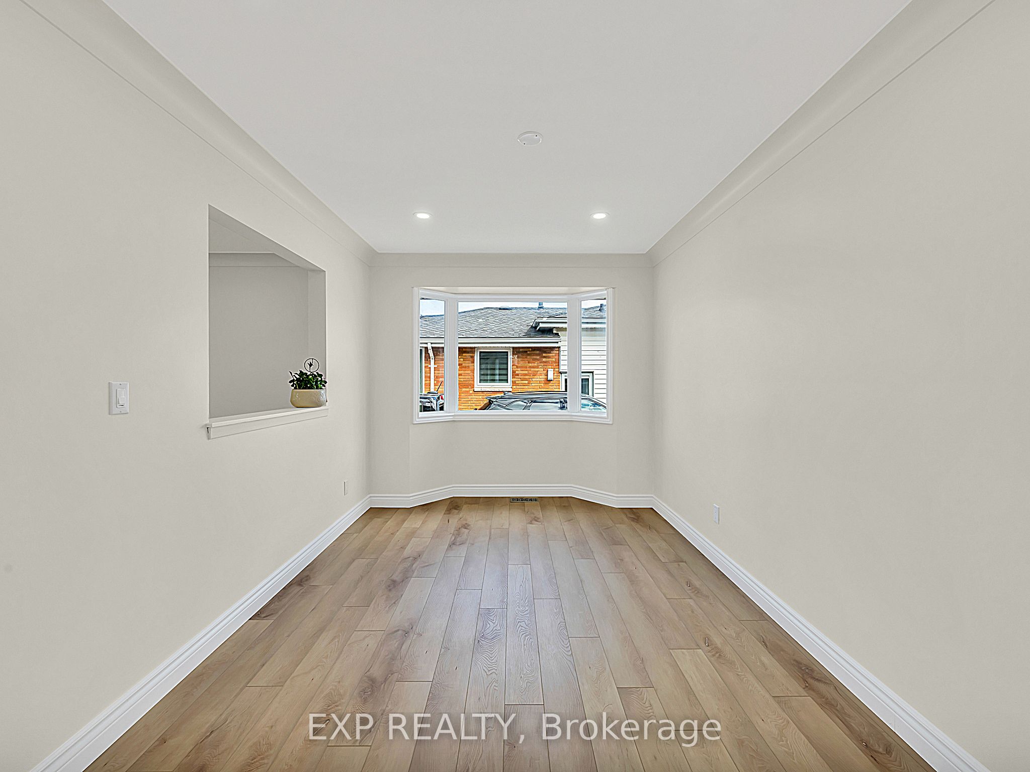 2780 Forest Glade Drive Property Photo 14