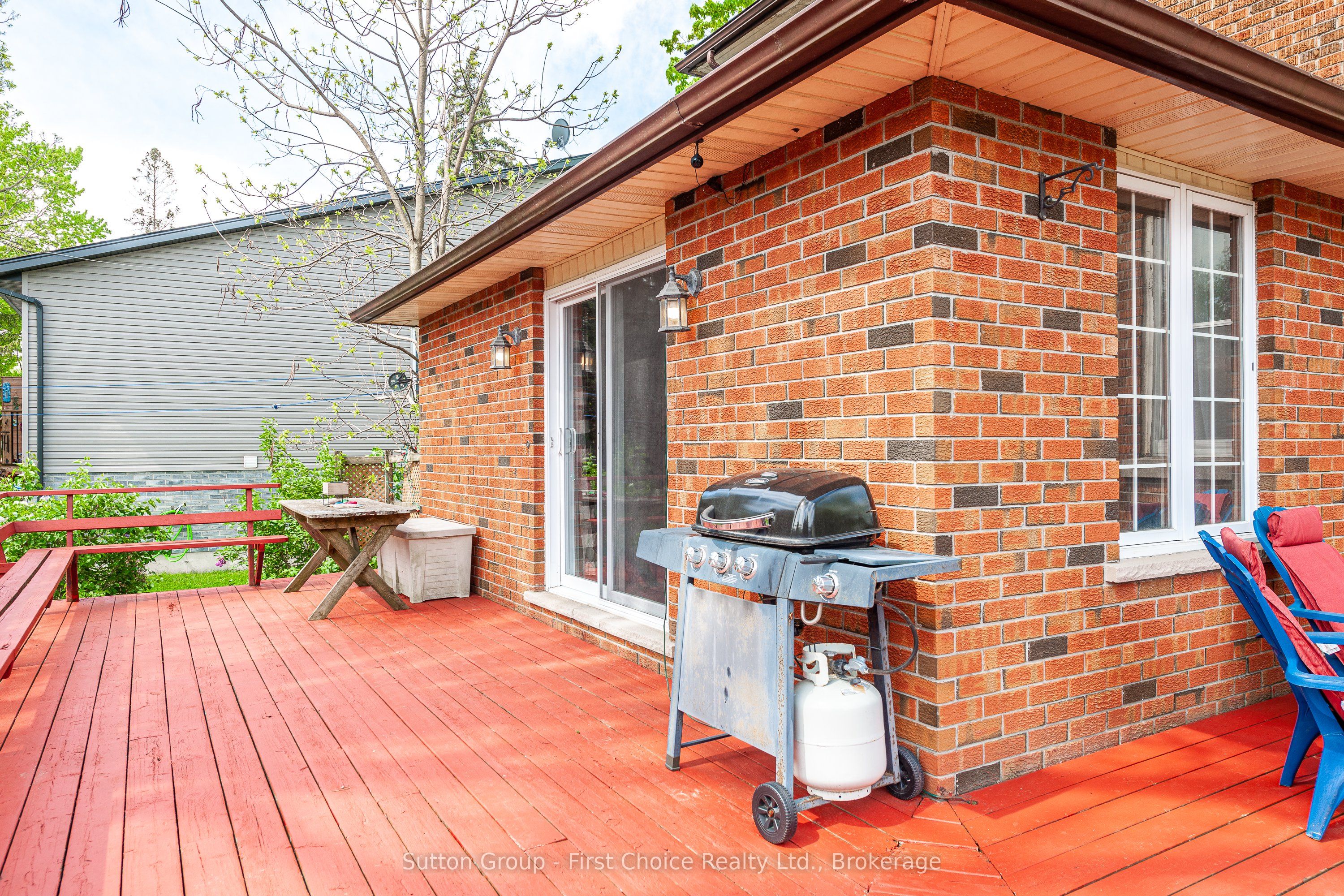 135 St. David Street N Property Photo 10