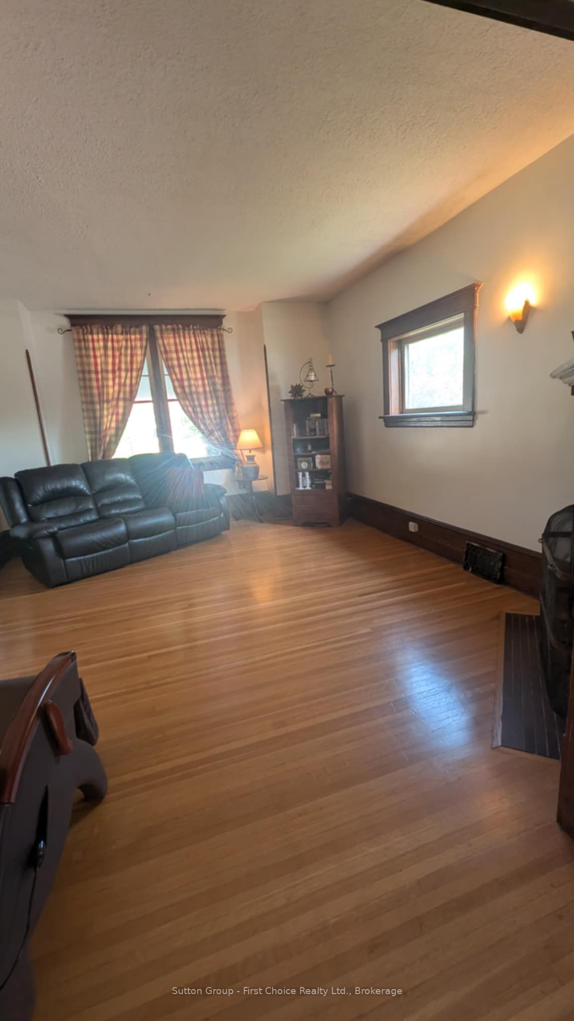 135 St. David Street N Property Photo 14