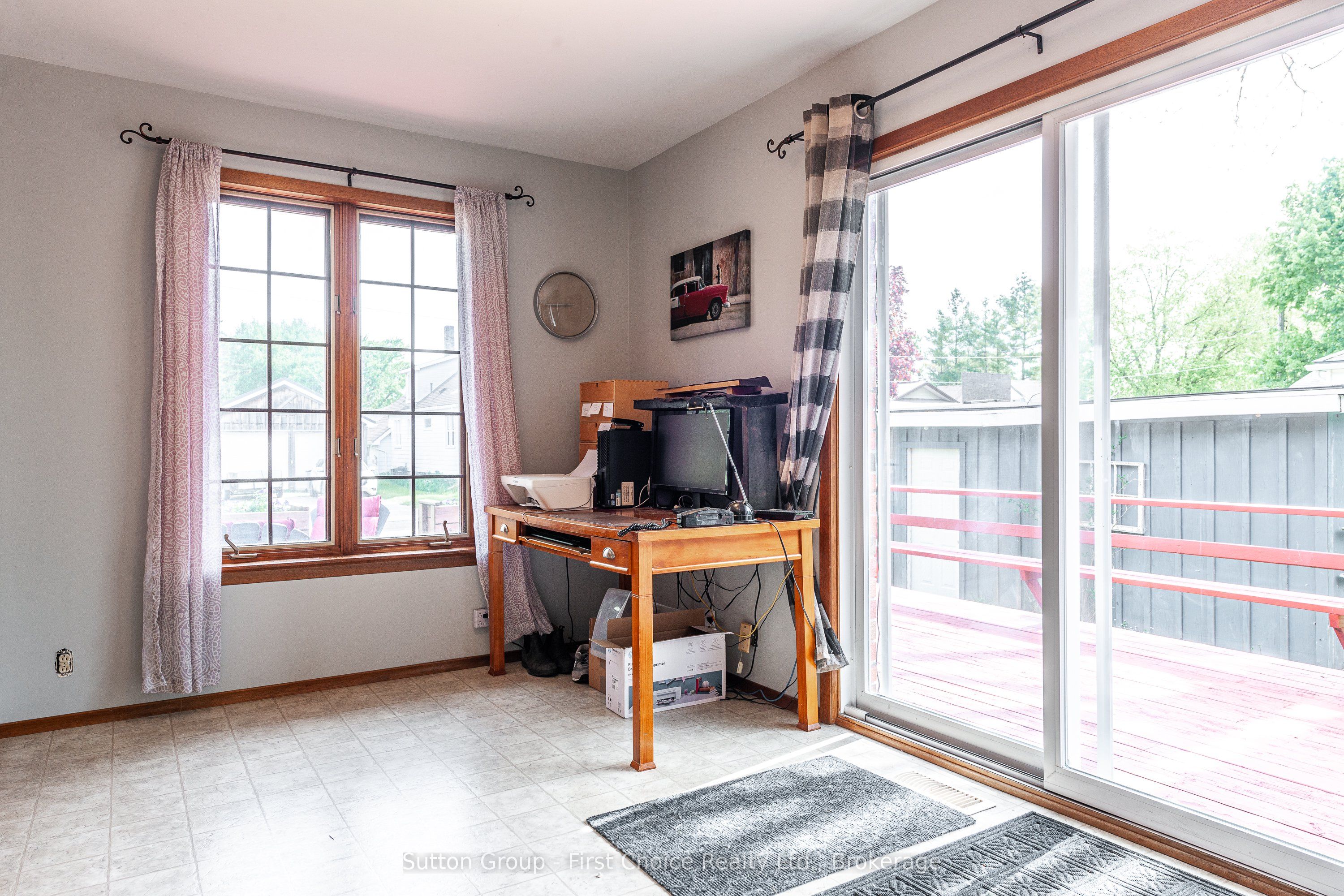 135 St. David Street N Property Photo 25