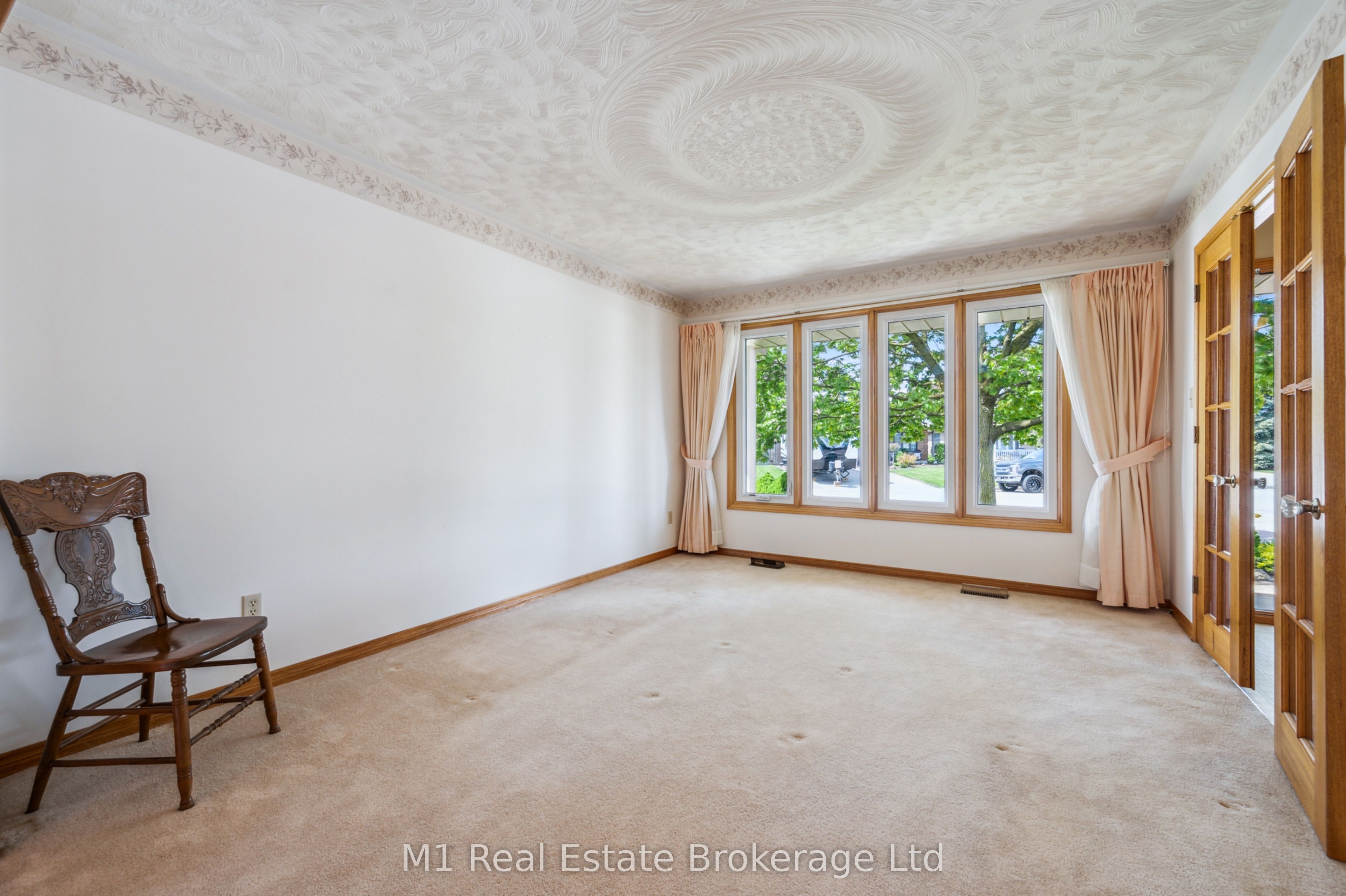 82 Crane Drive Property Photo 9