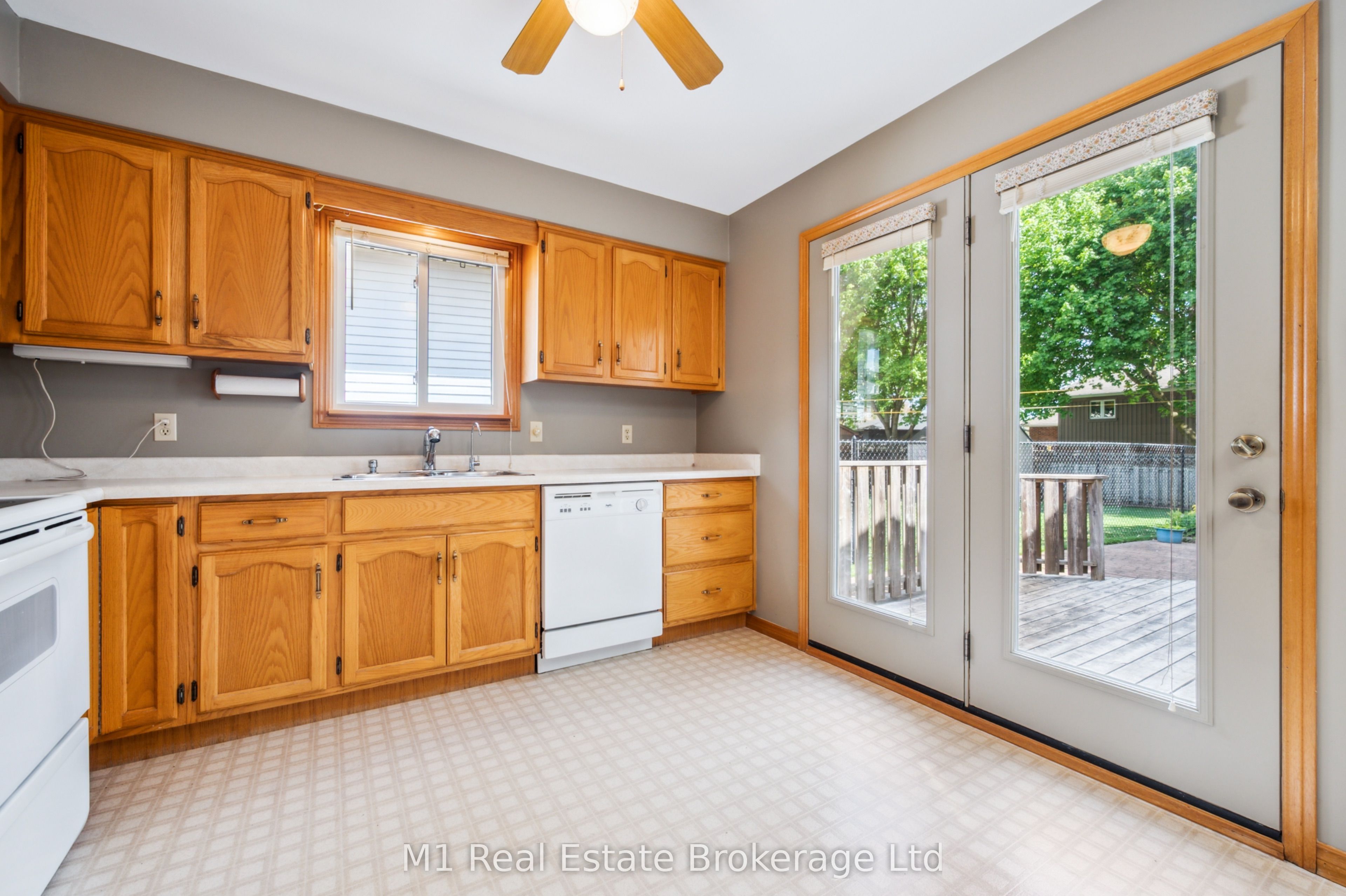 82 Crane Drive Property Photo 16