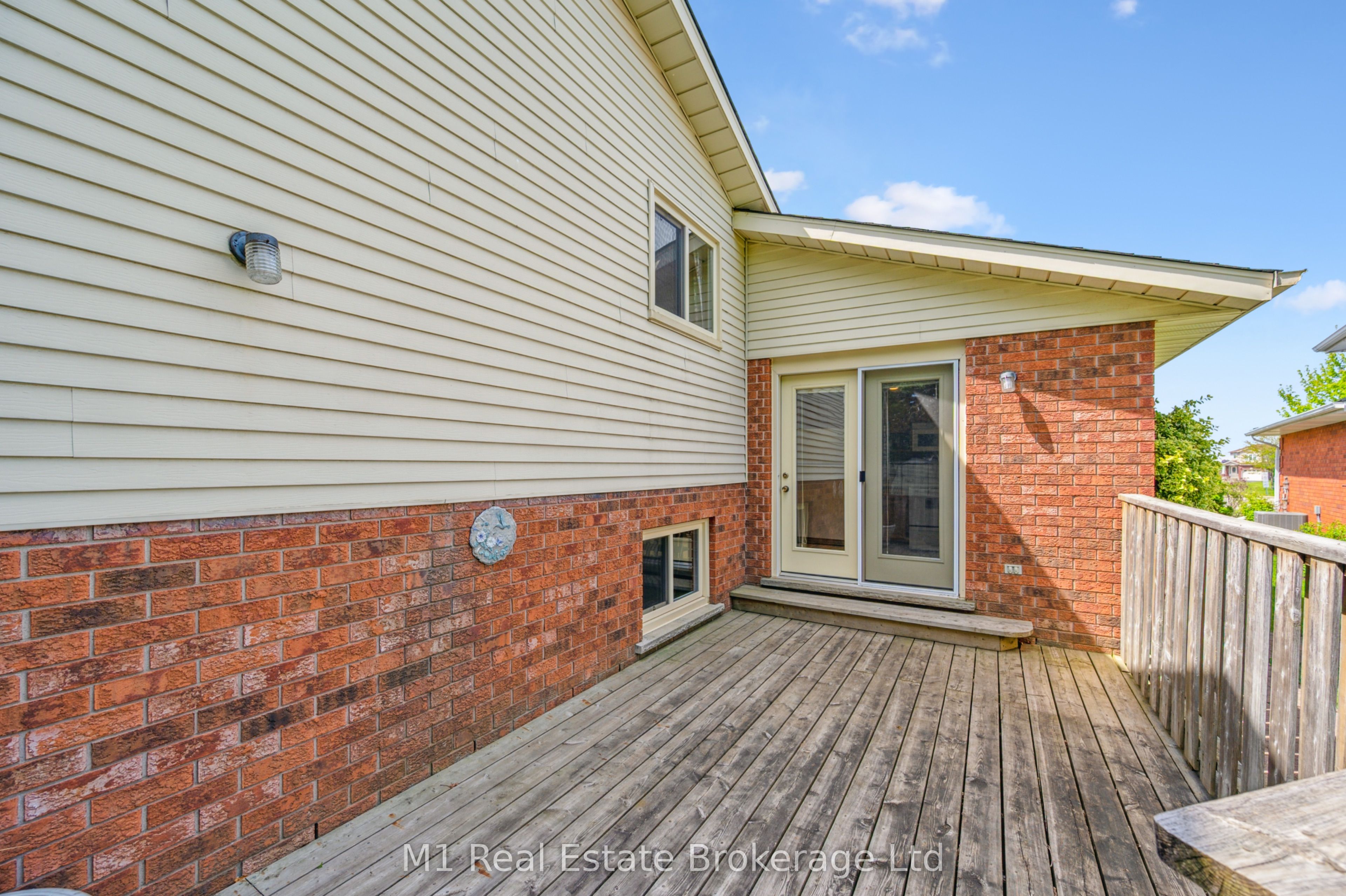 82 Crane Drive Property Photo 42