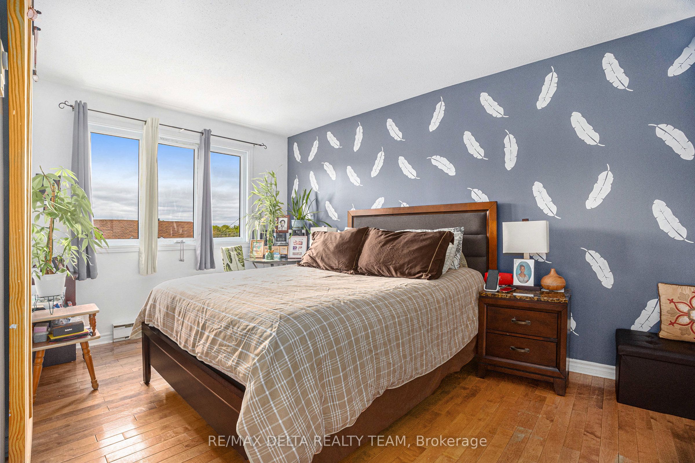 2062 Riviera Terrace Property Photo 10