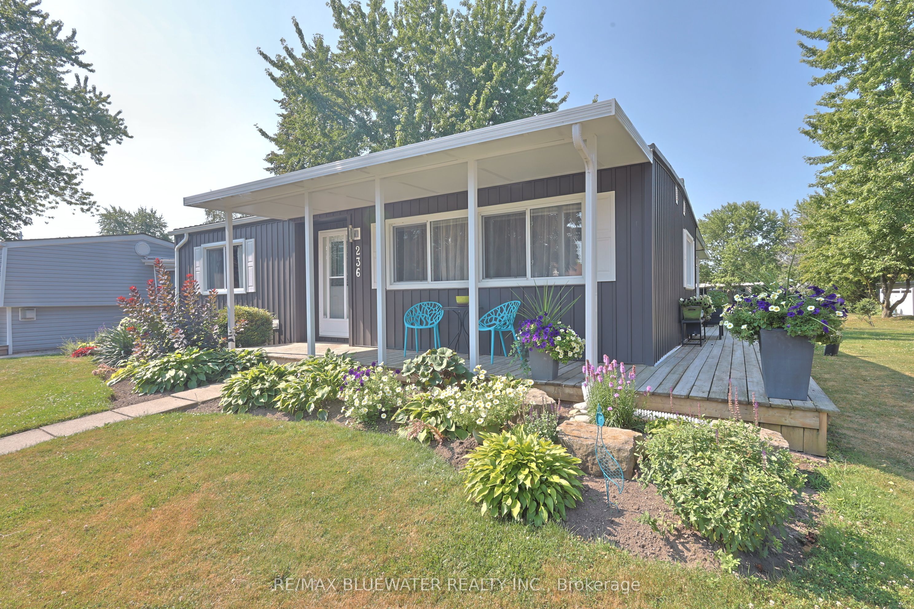 236 Pebble Beach Parkway Property Photo 1