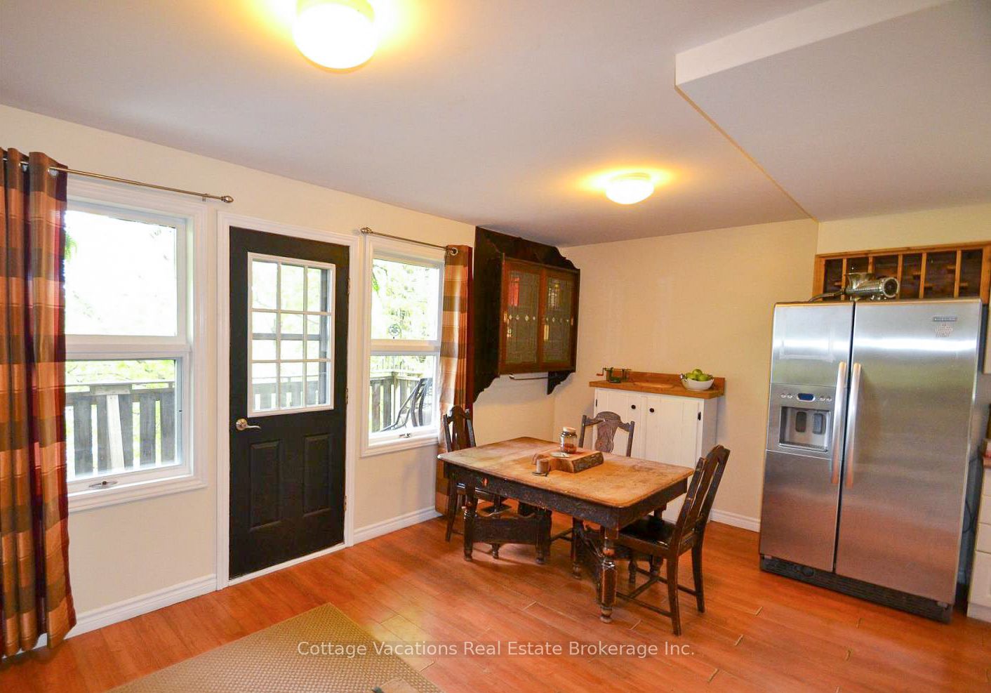 527 Aspdin Road Property Photo 23