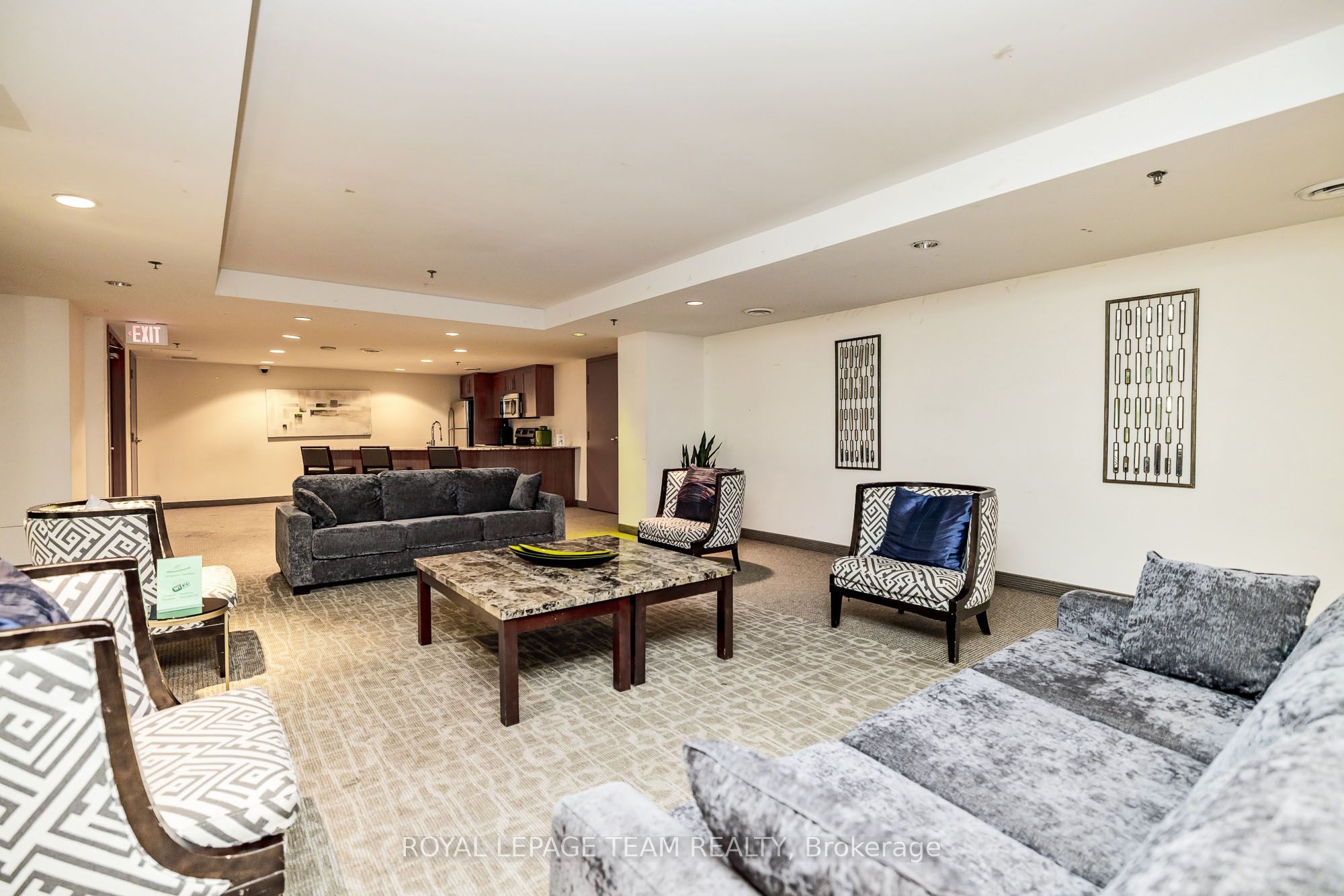 242 Rideau Street 1809 Property Photo 22