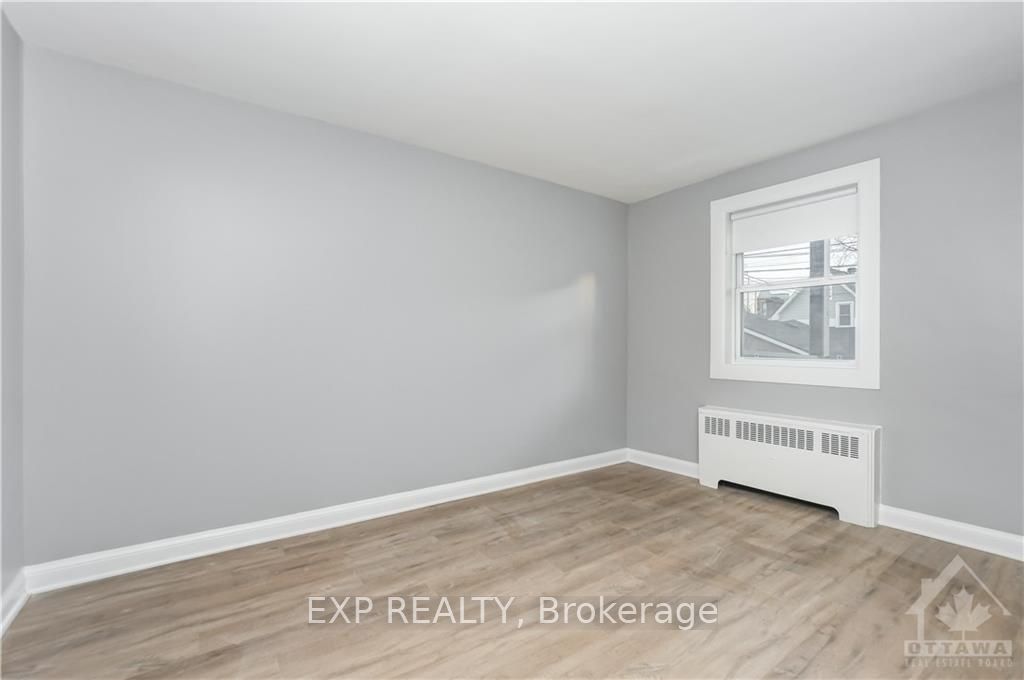 214 Carillon Street Property Photo 10