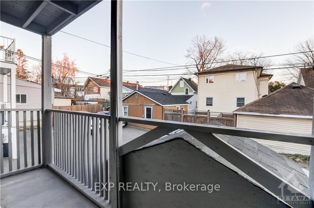 214 Carillon Street Property Photo 15